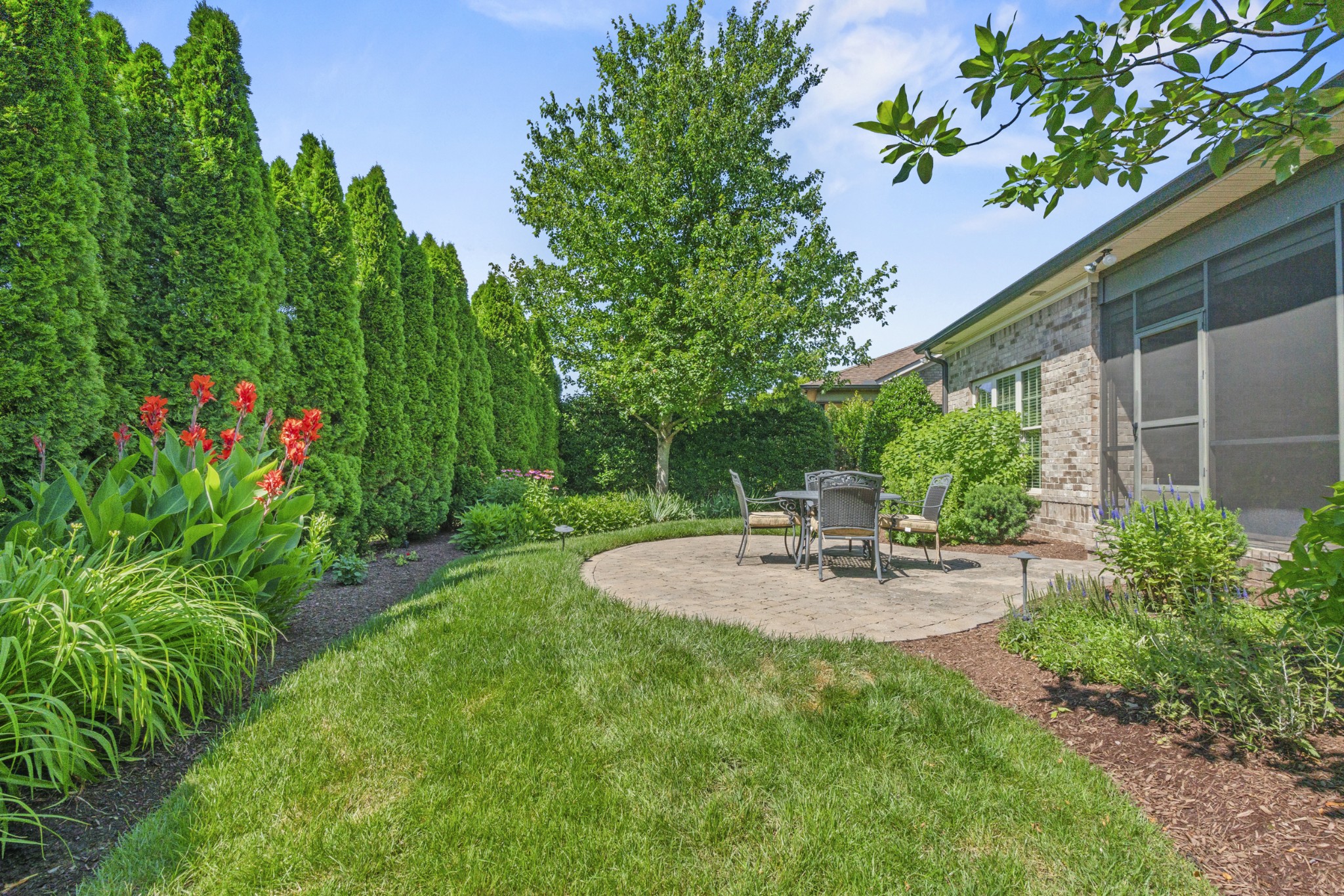 4452 Maryweather Ln