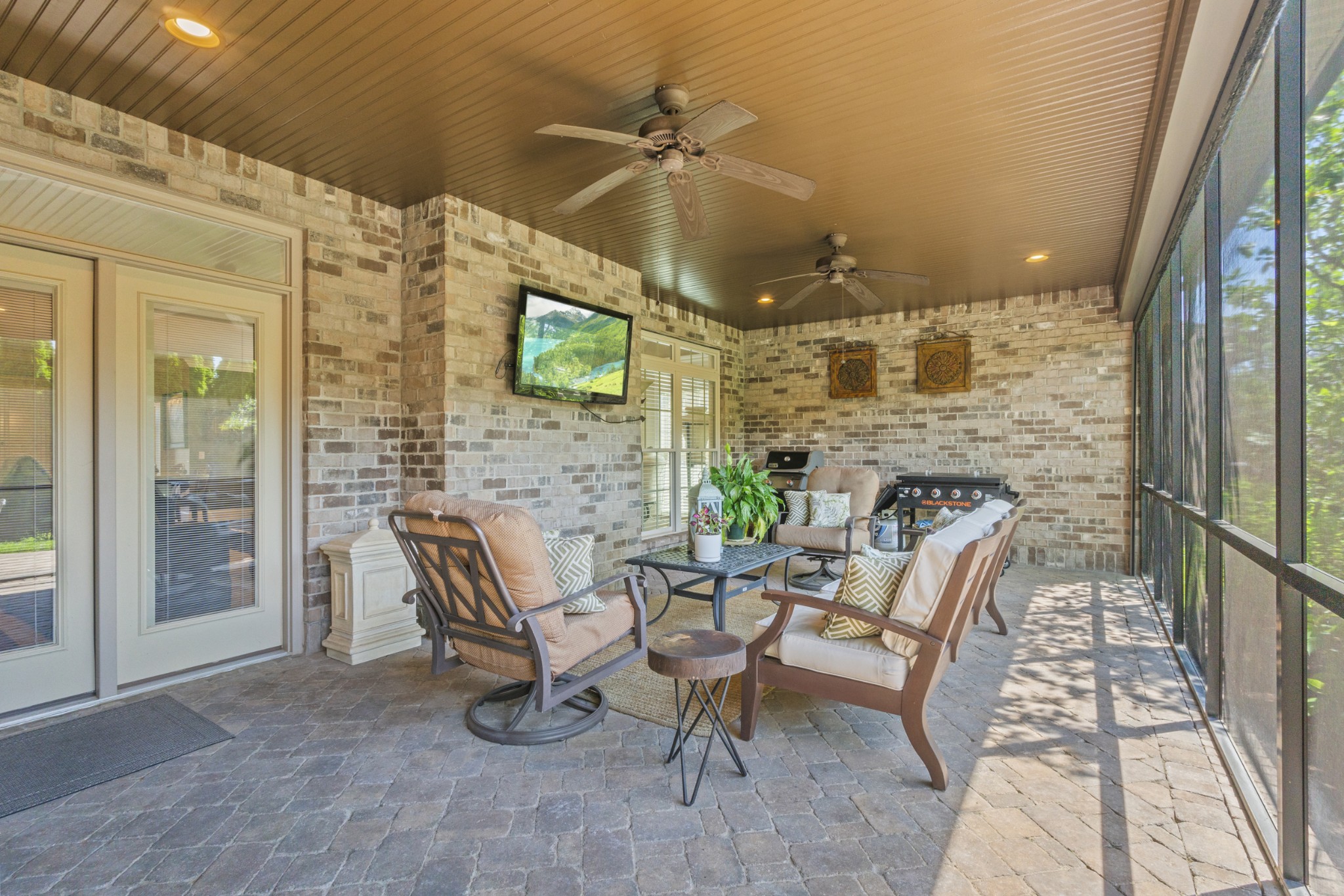 4452 Maryweather Ln