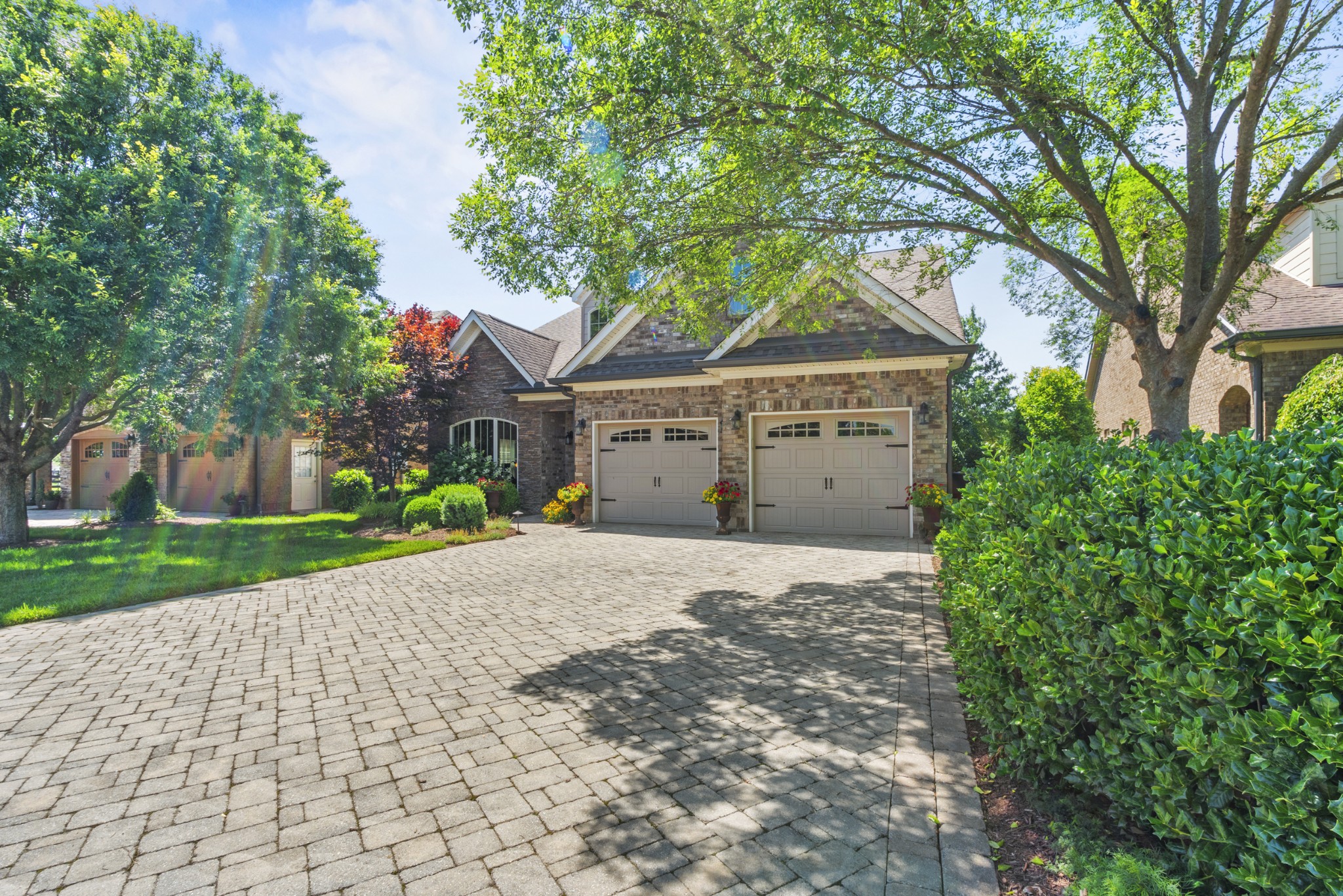 4452 Maryweather Ln