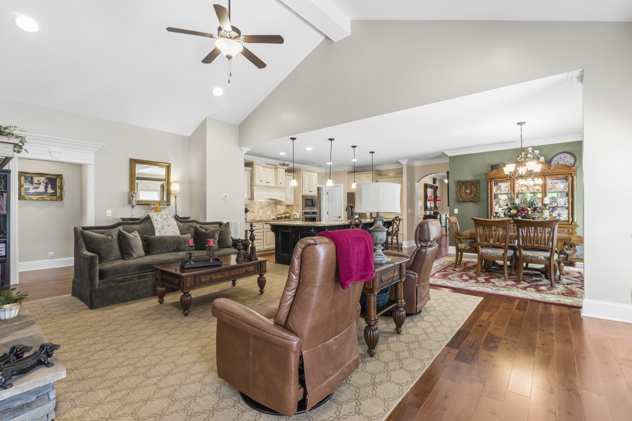 4452 Maryweather Ln