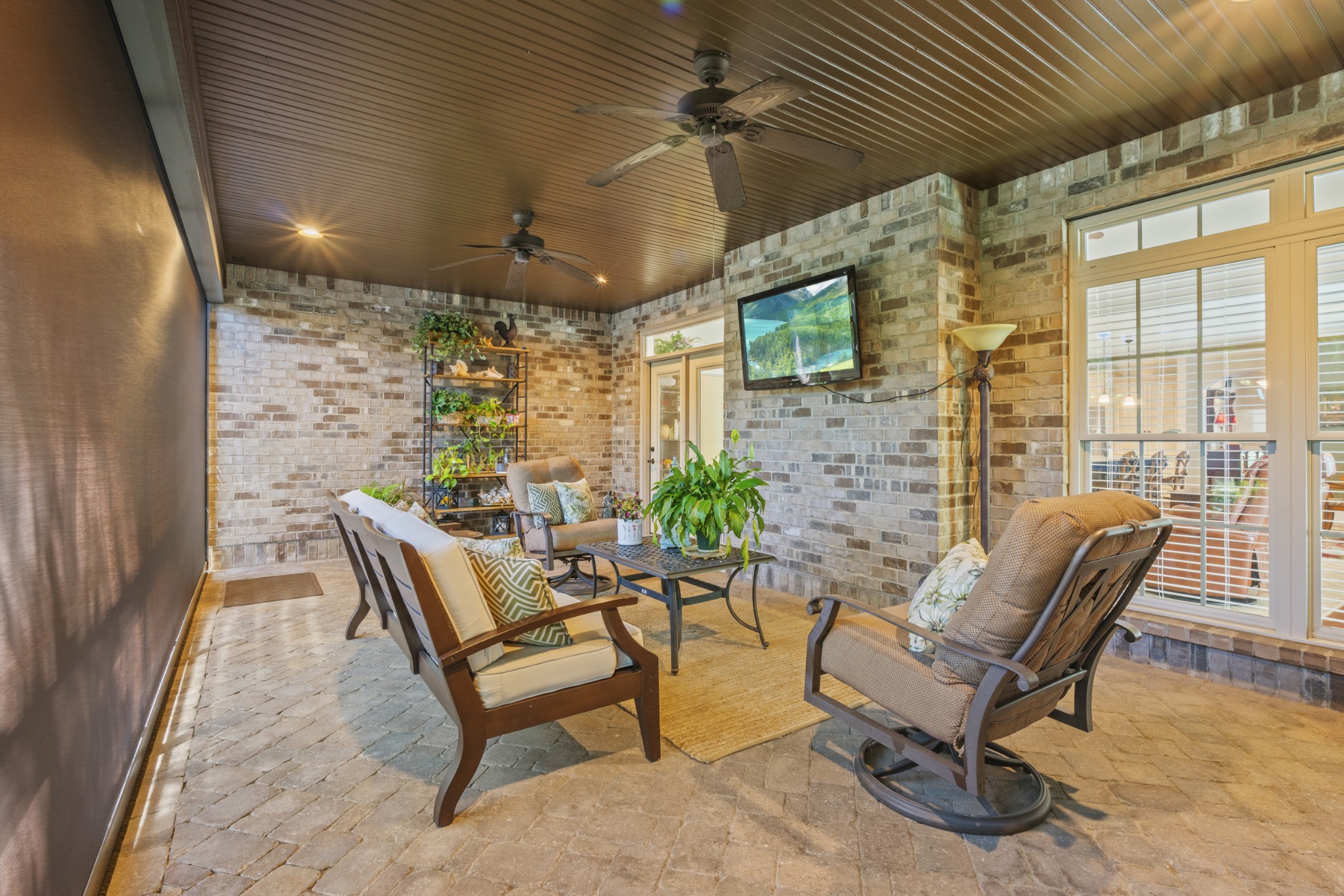 4452 Maryweather Ln