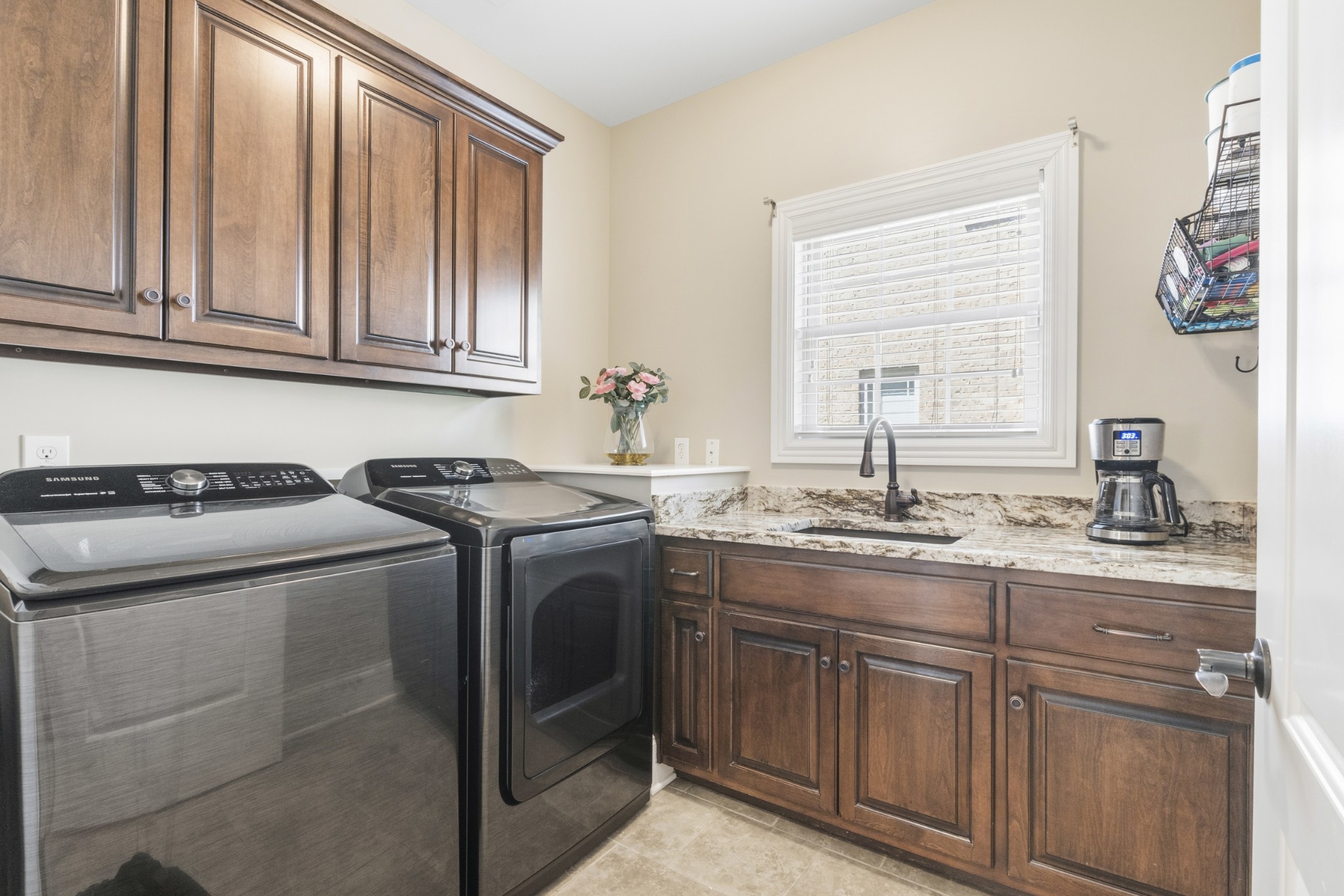 4452 Maryweather Ln