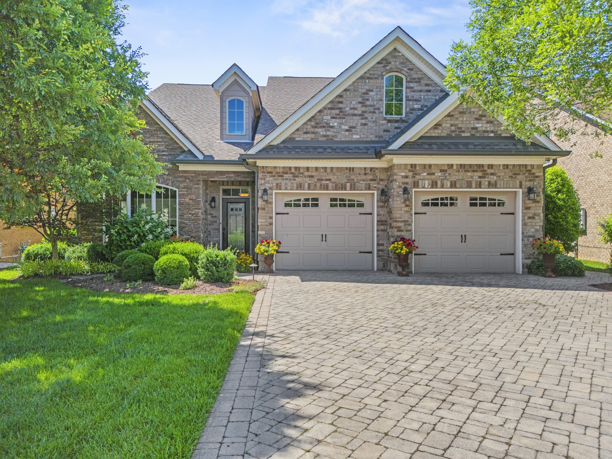 4452 Maryweather Ln