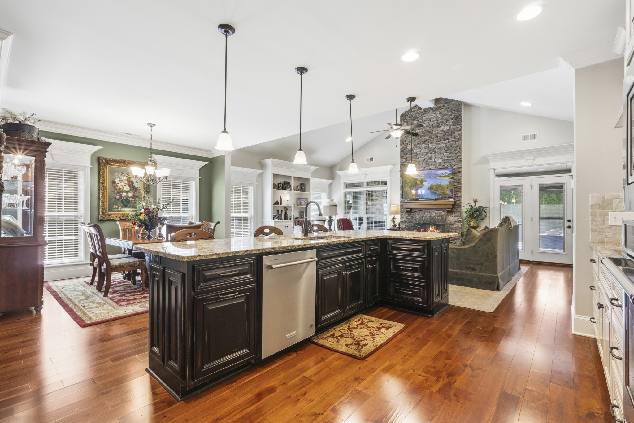 4452 Maryweather Ln