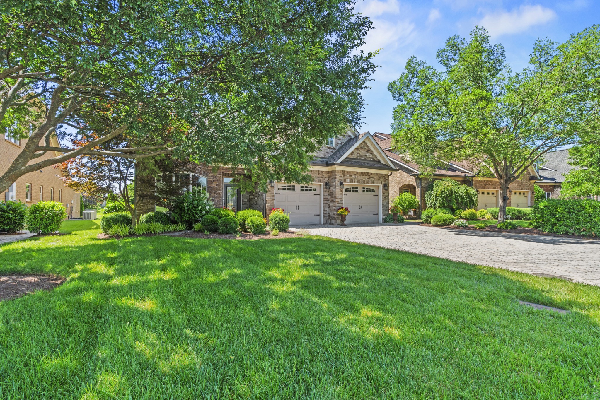 4452 Maryweather Ln
