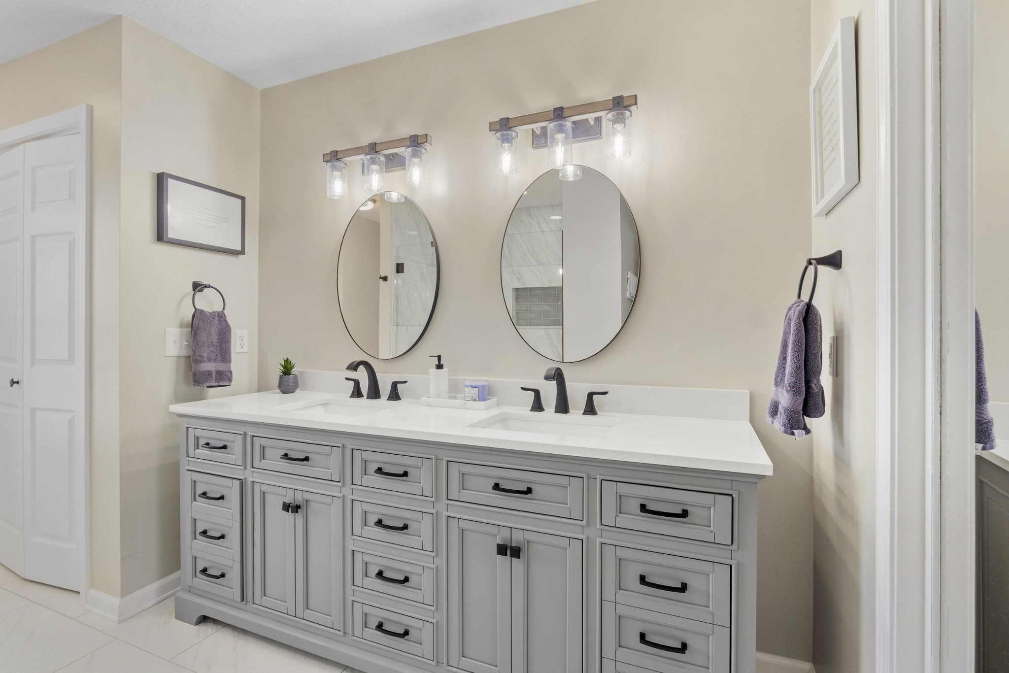 120 Hearthstone Manor Cir