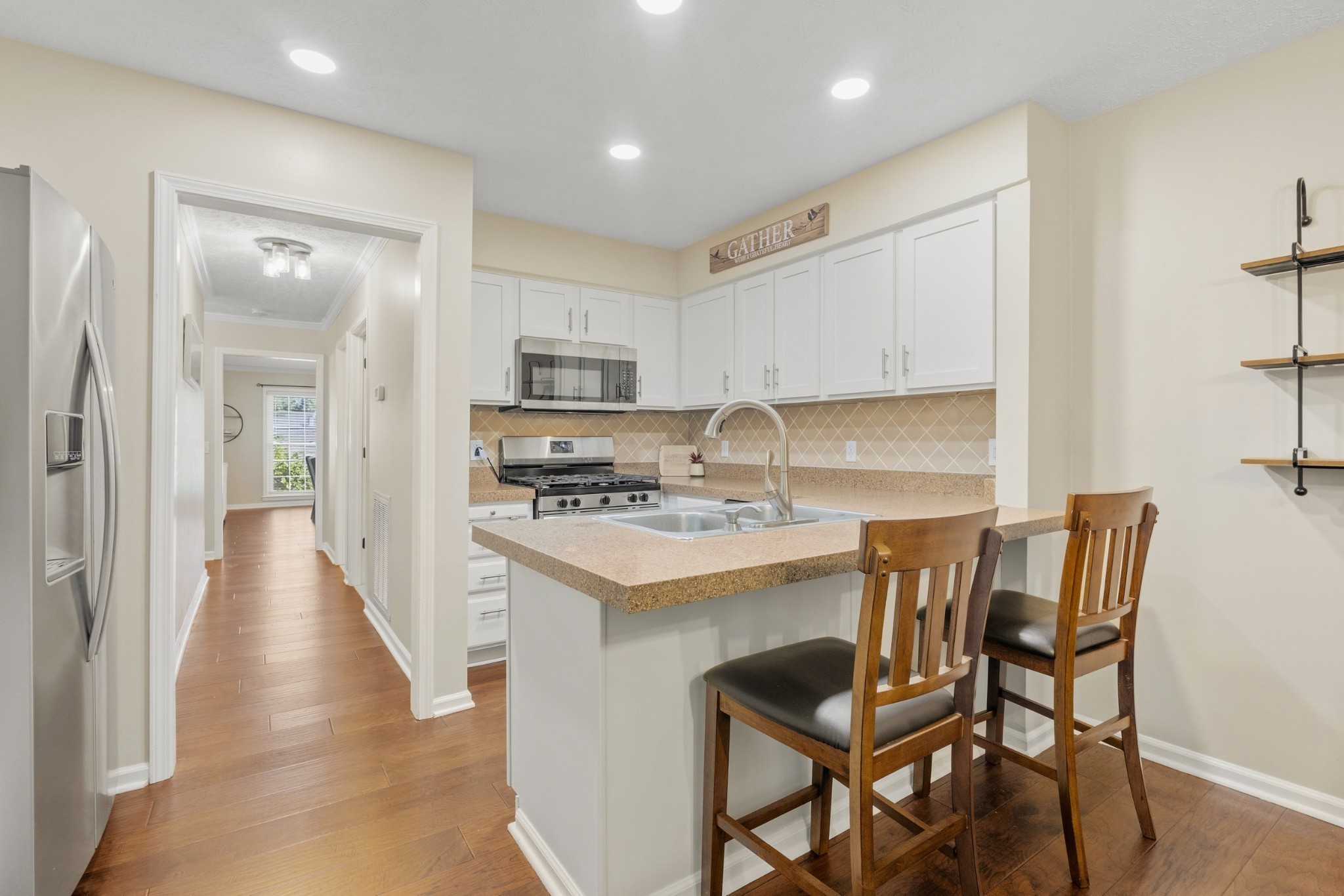 120 Hearthstone Manor Cir