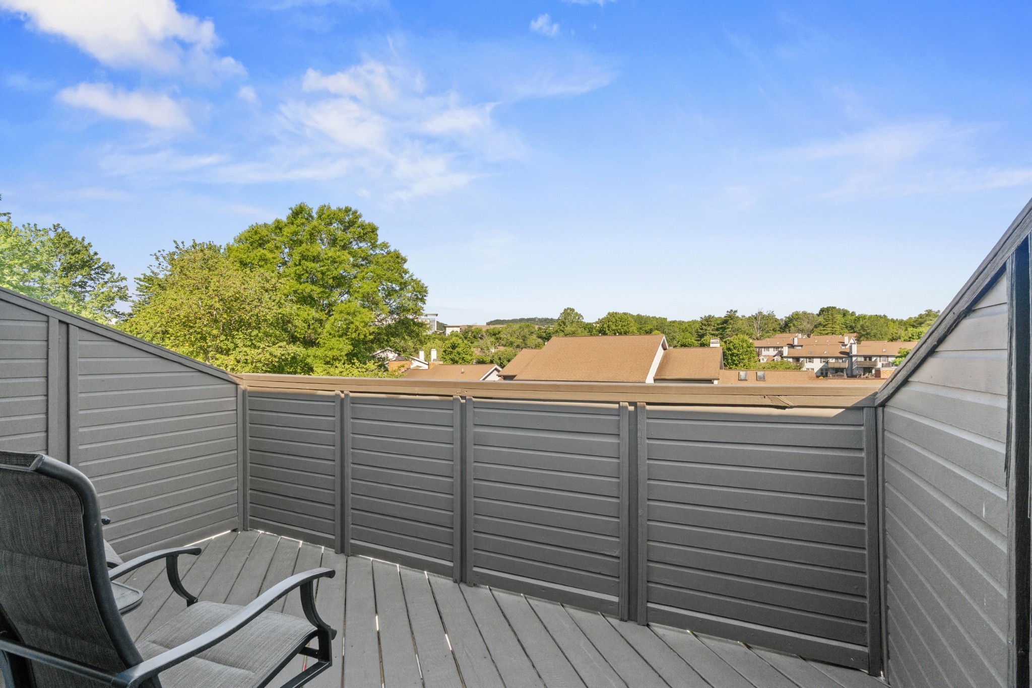 120 Hearthstone Manor Cir