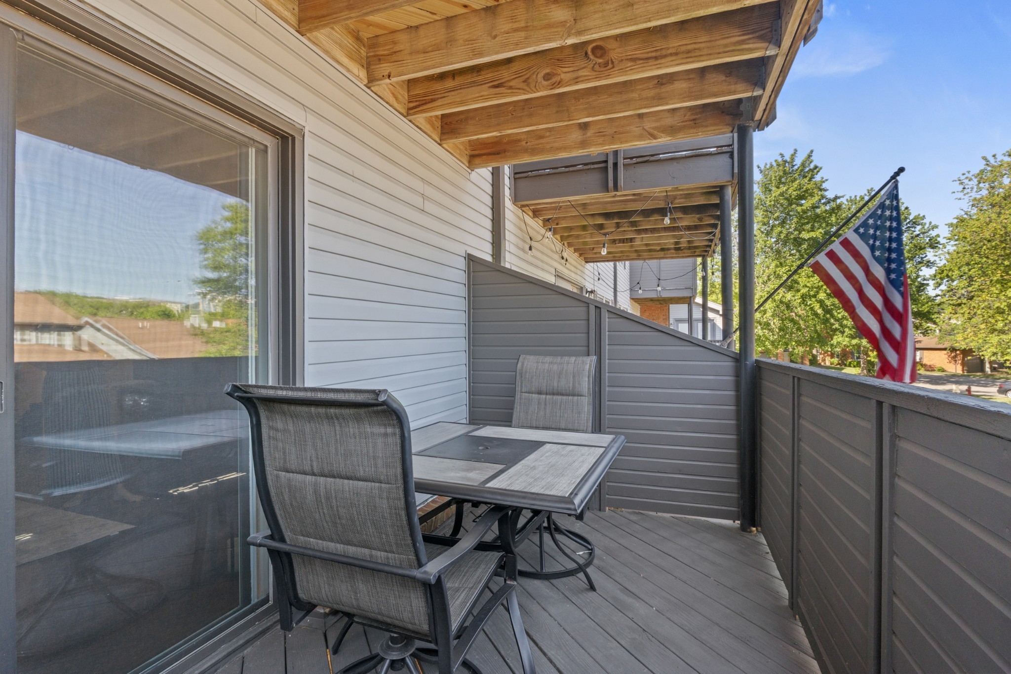 120 Hearthstone Manor Cir
