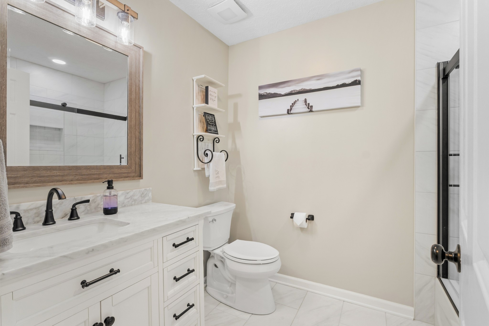 120 Hearthstone Manor Cir