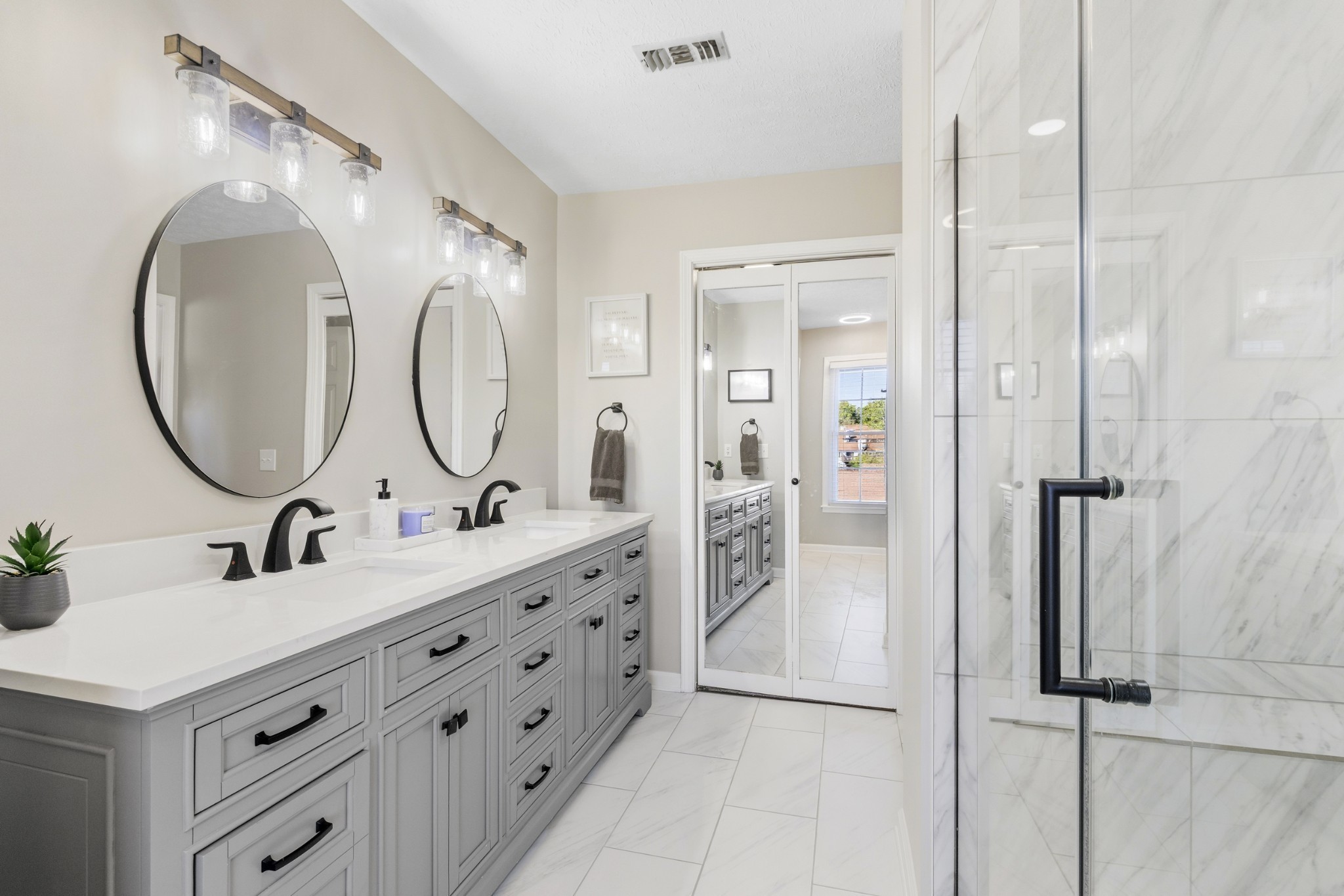 120 Hearthstone Manor Cir