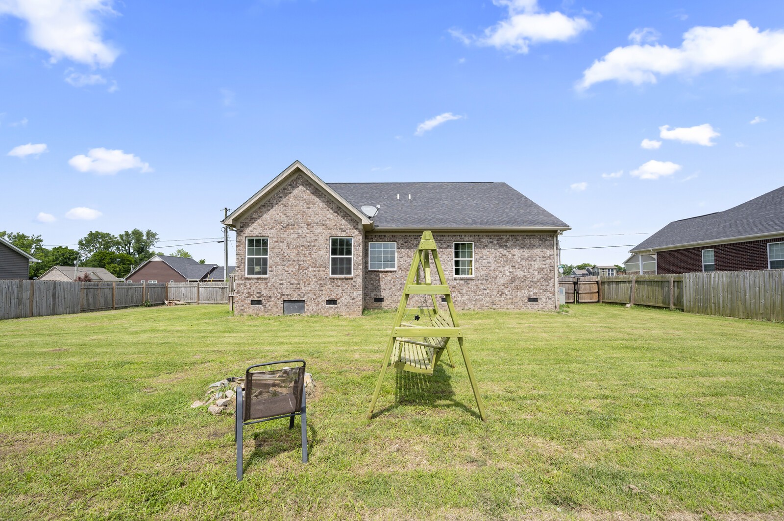 604 Brookside Dr