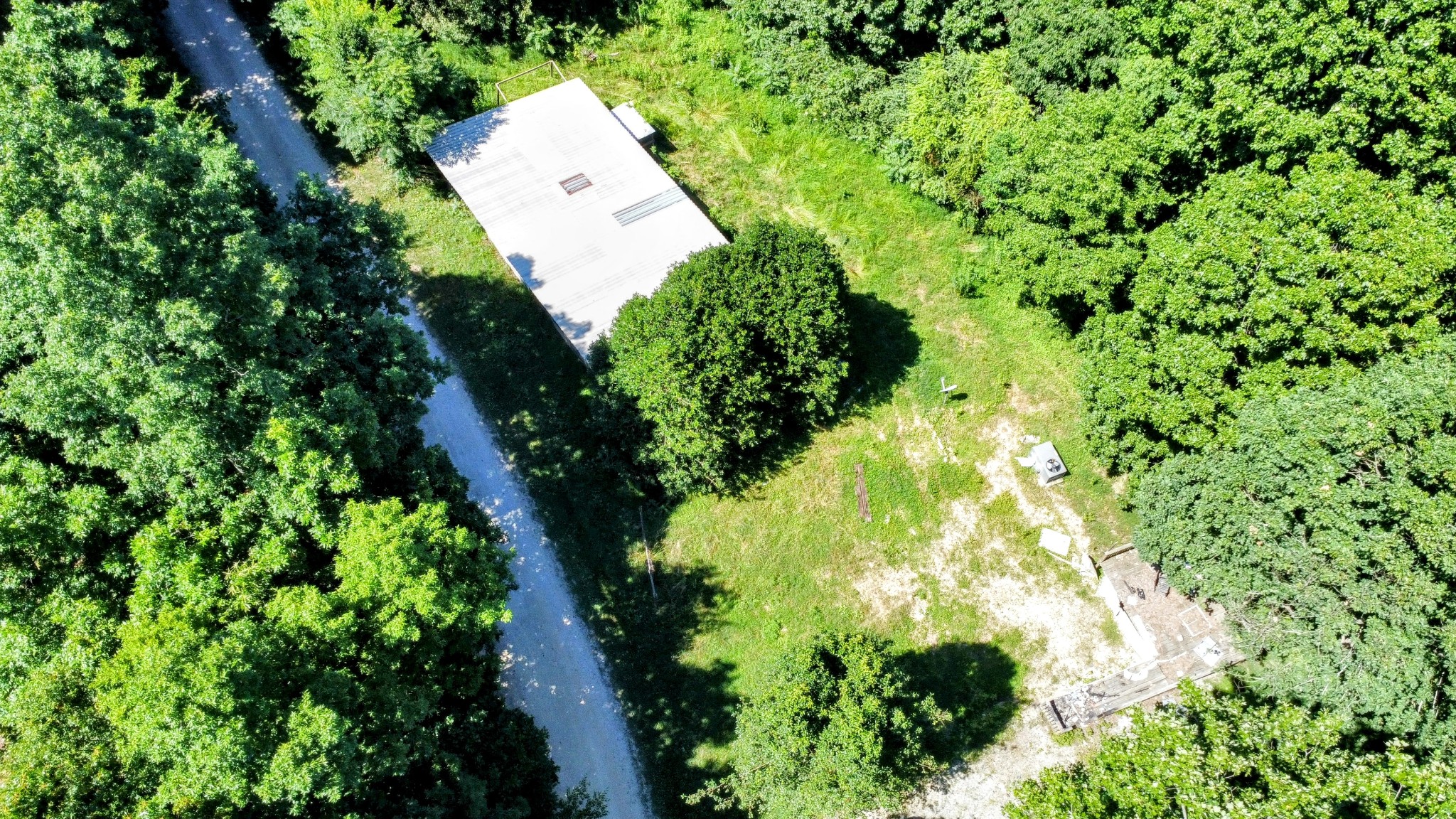 450 Cheatham Ln