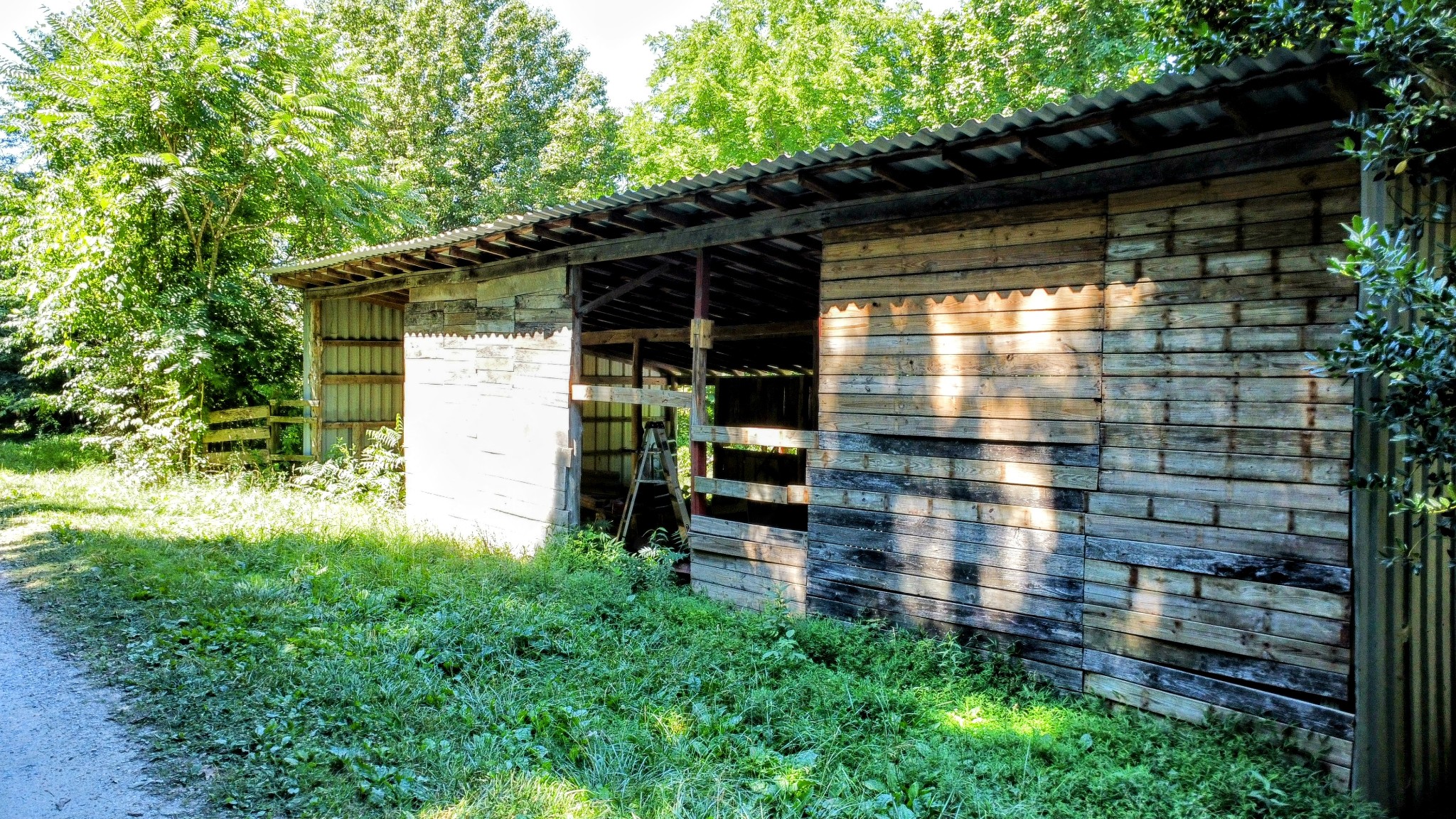 450 Cheatham Ln