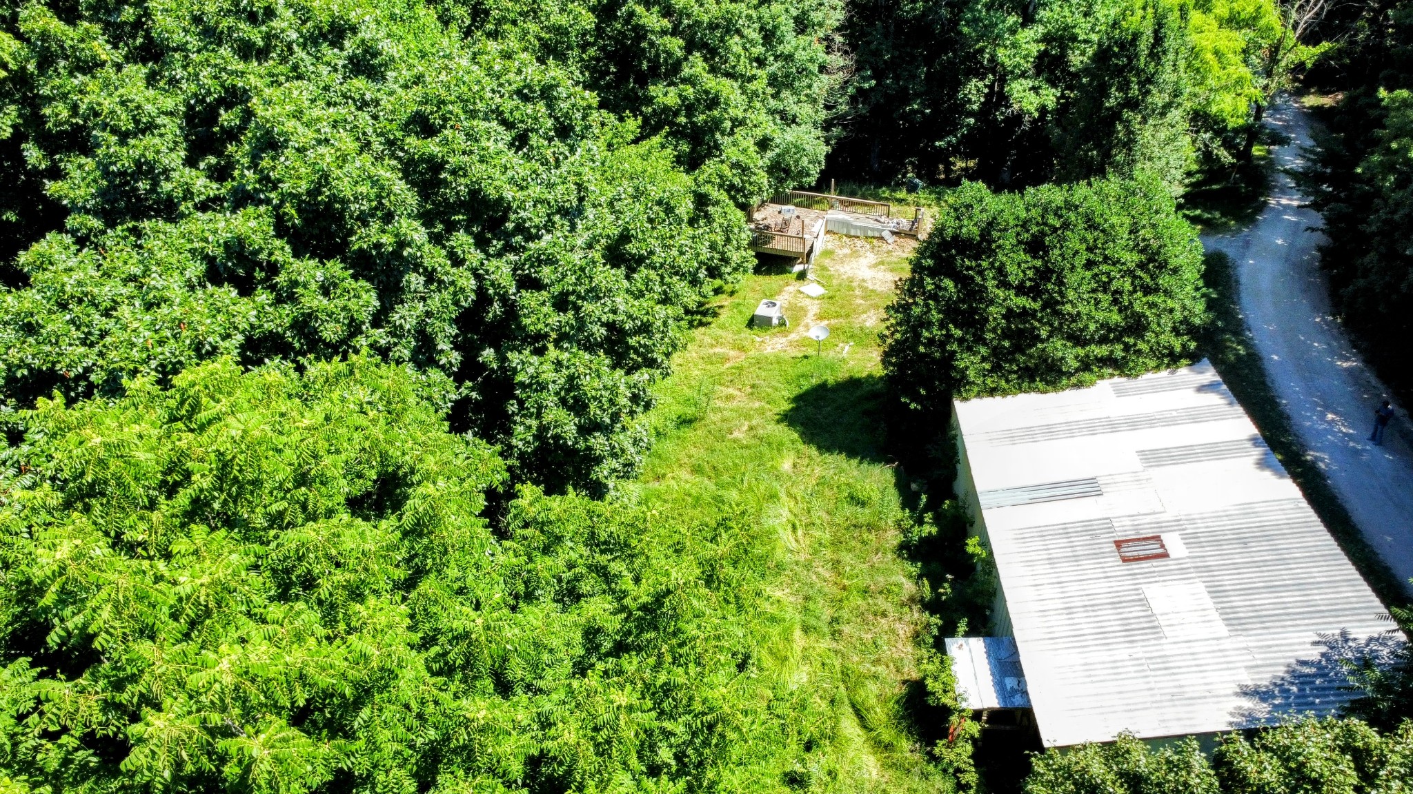 450 Cheatham Ln