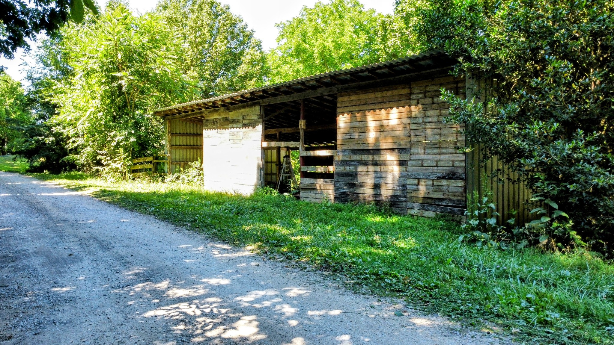450 Cheatham Ln