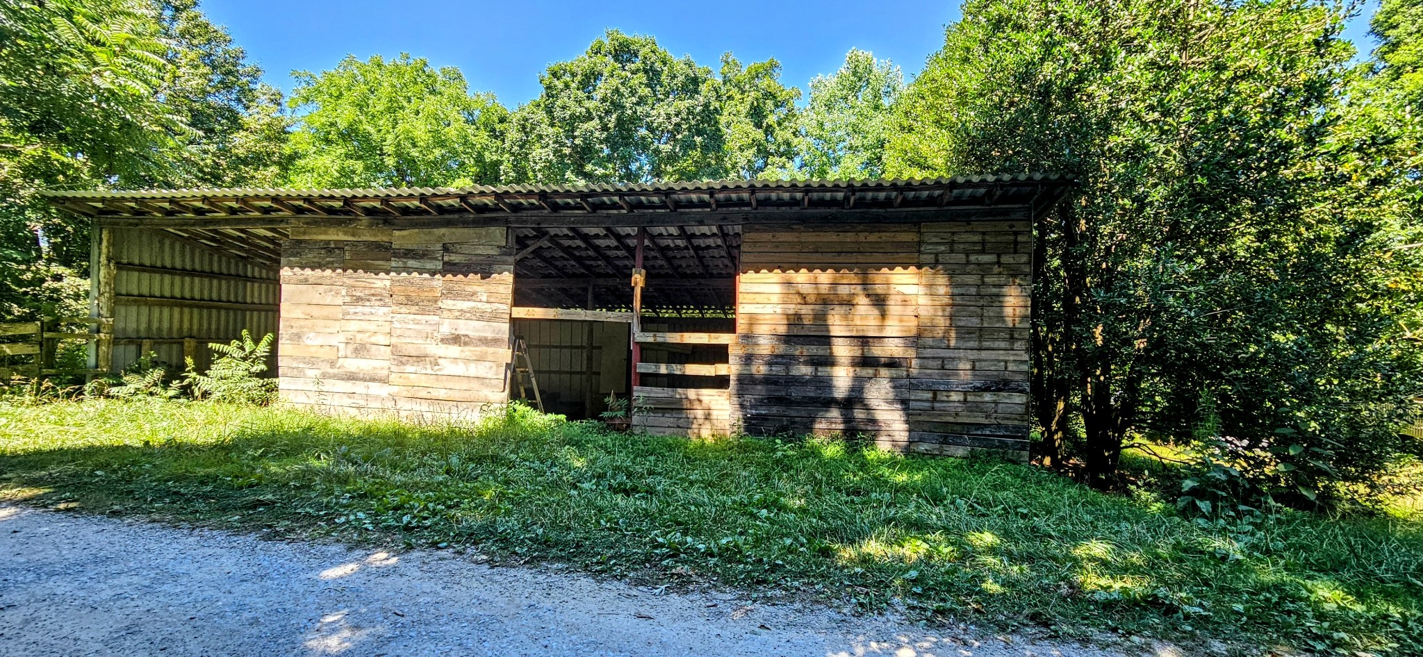 450 Cheatham Ln