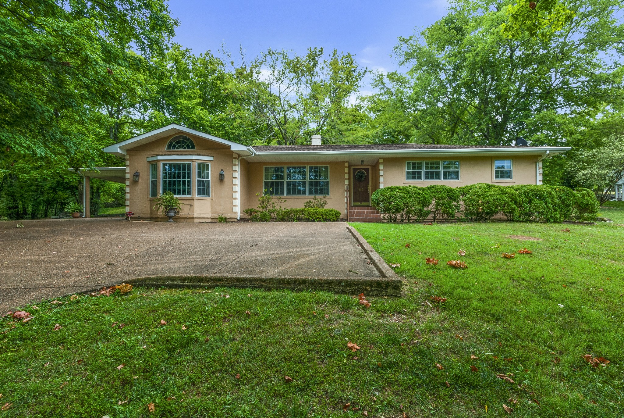 113 Sunset Dr