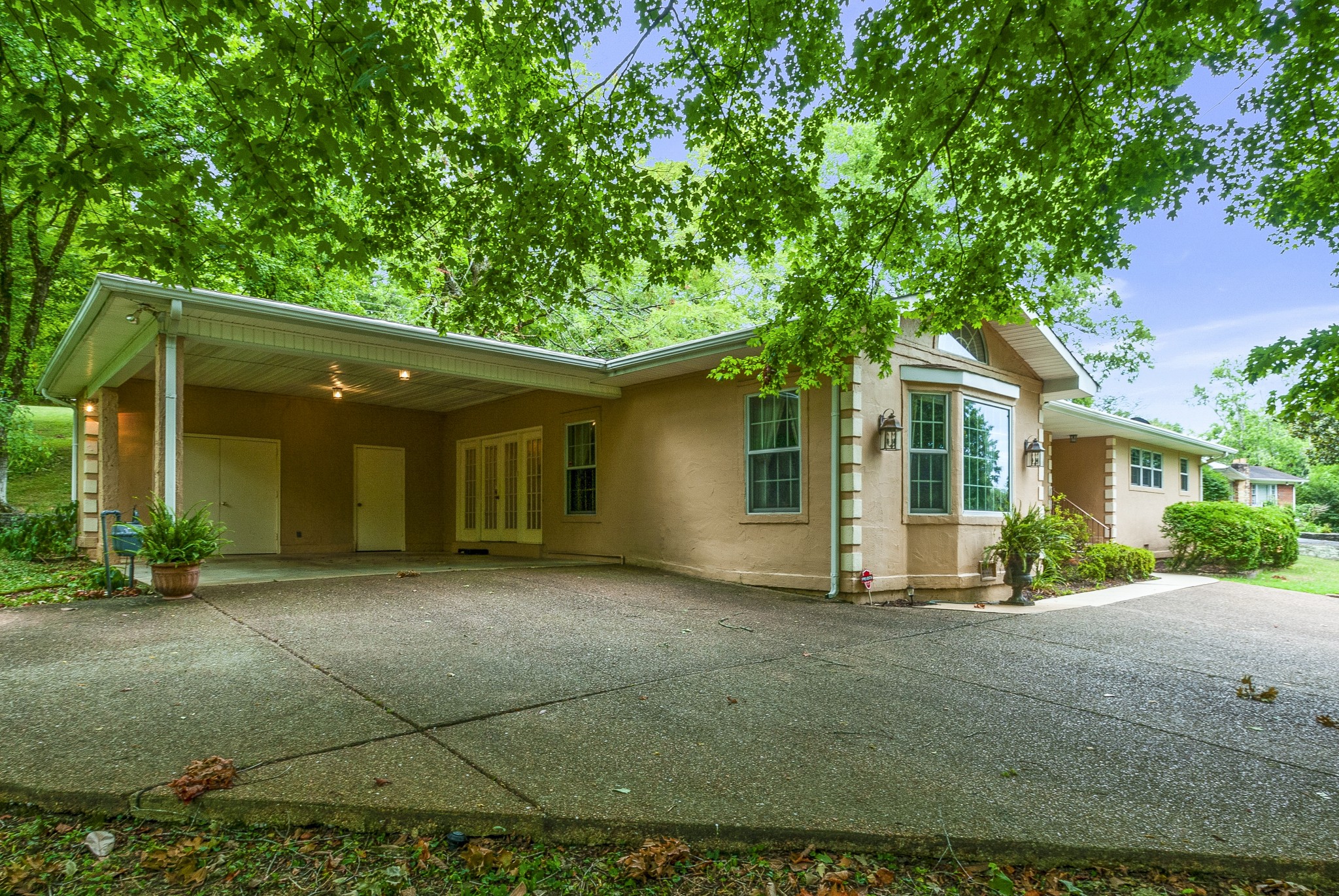 113 Sunset Dr