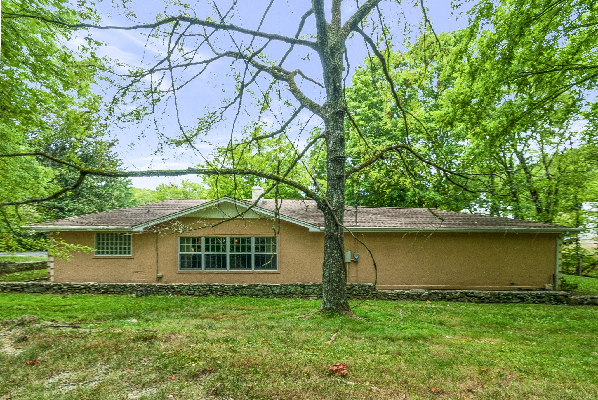 113 Sunset Dr