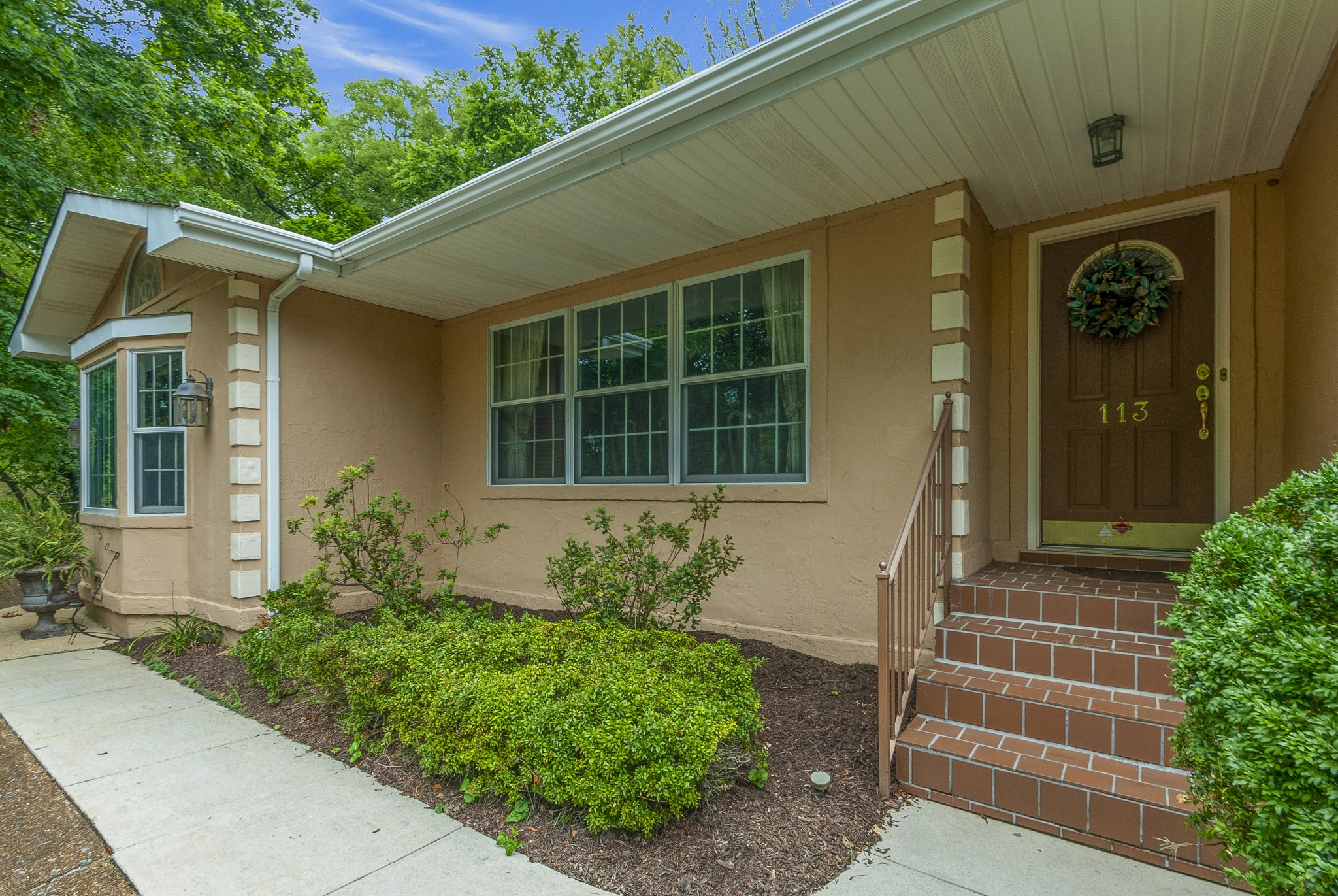 113 Sunset Dr