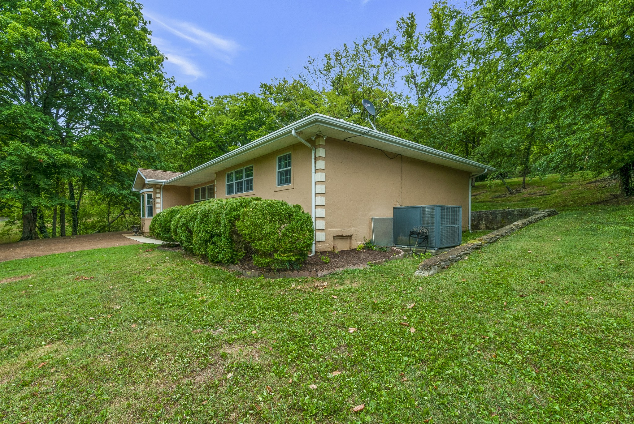 113 Sunset Dr