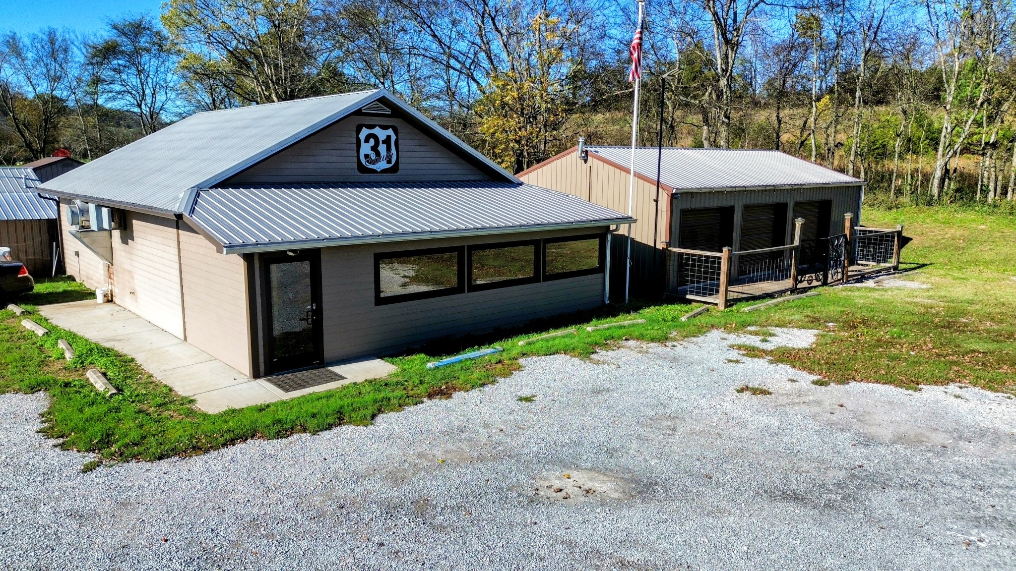 13533 Columbia Hwy