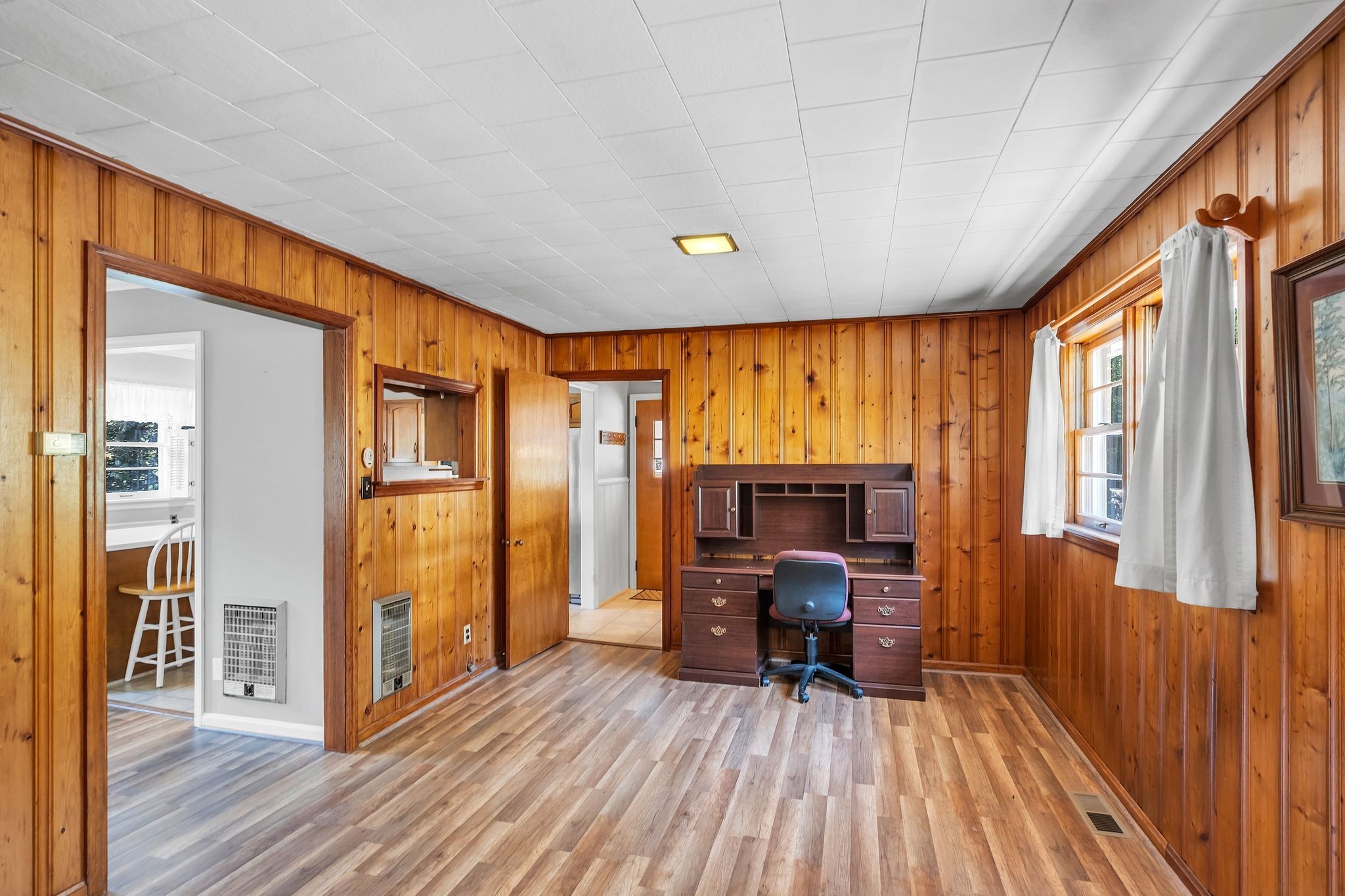 111 Sunset Dr