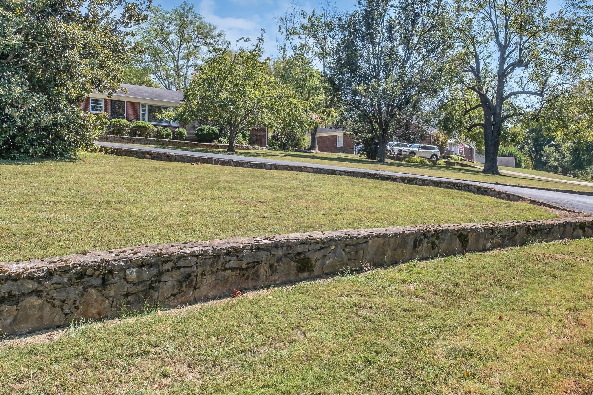 111 Sunset Dr
