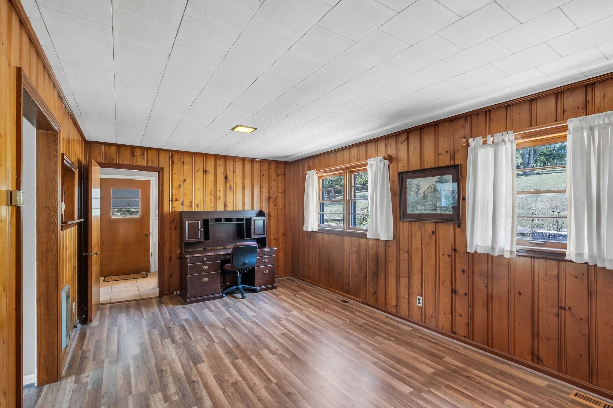 111 Sunset Dr
