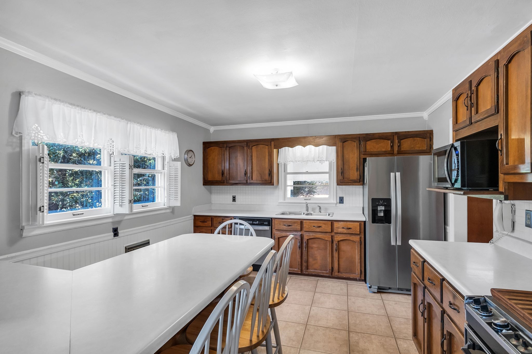 111 Sunset Dr