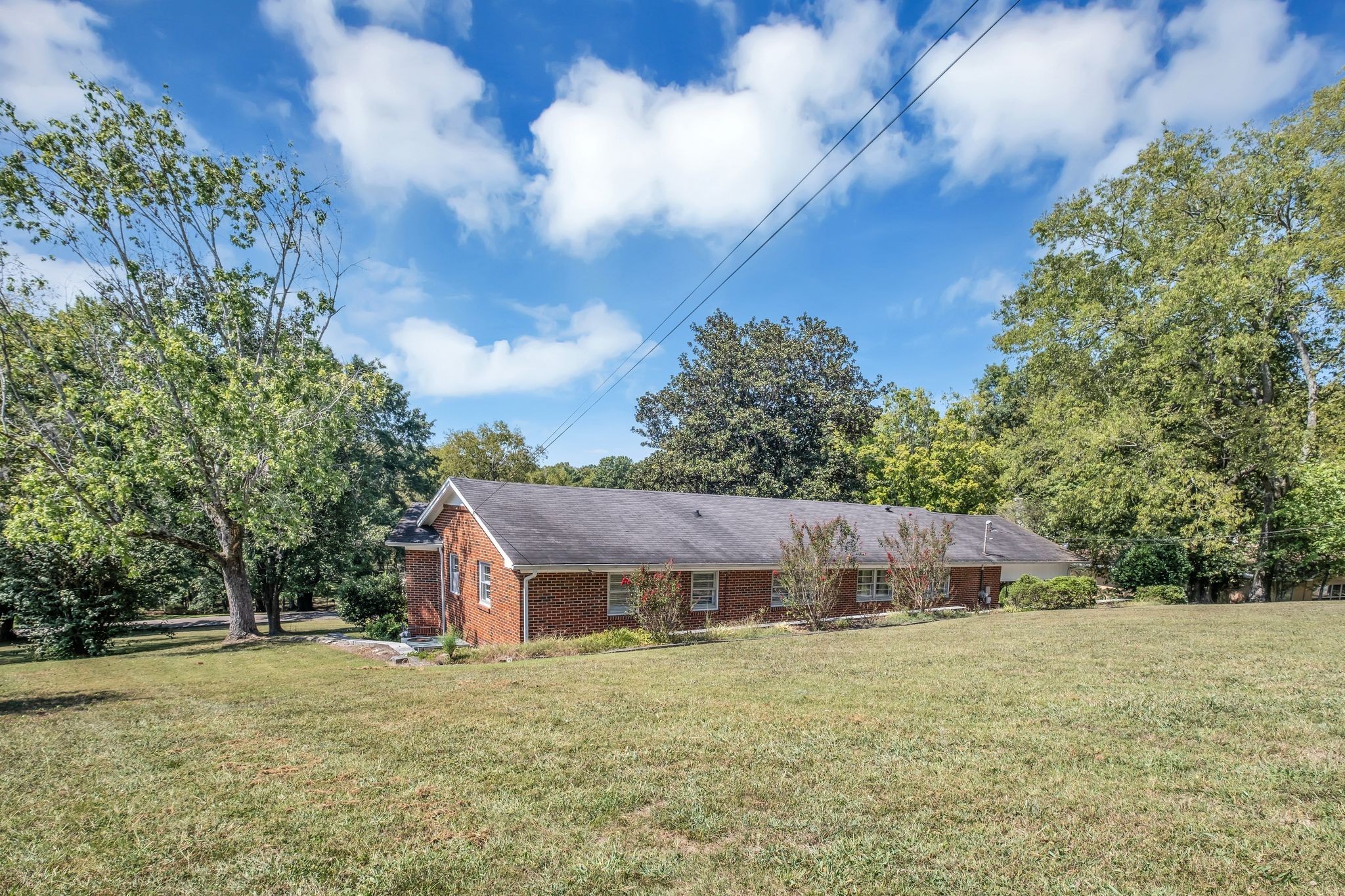 111 Sunset Dr