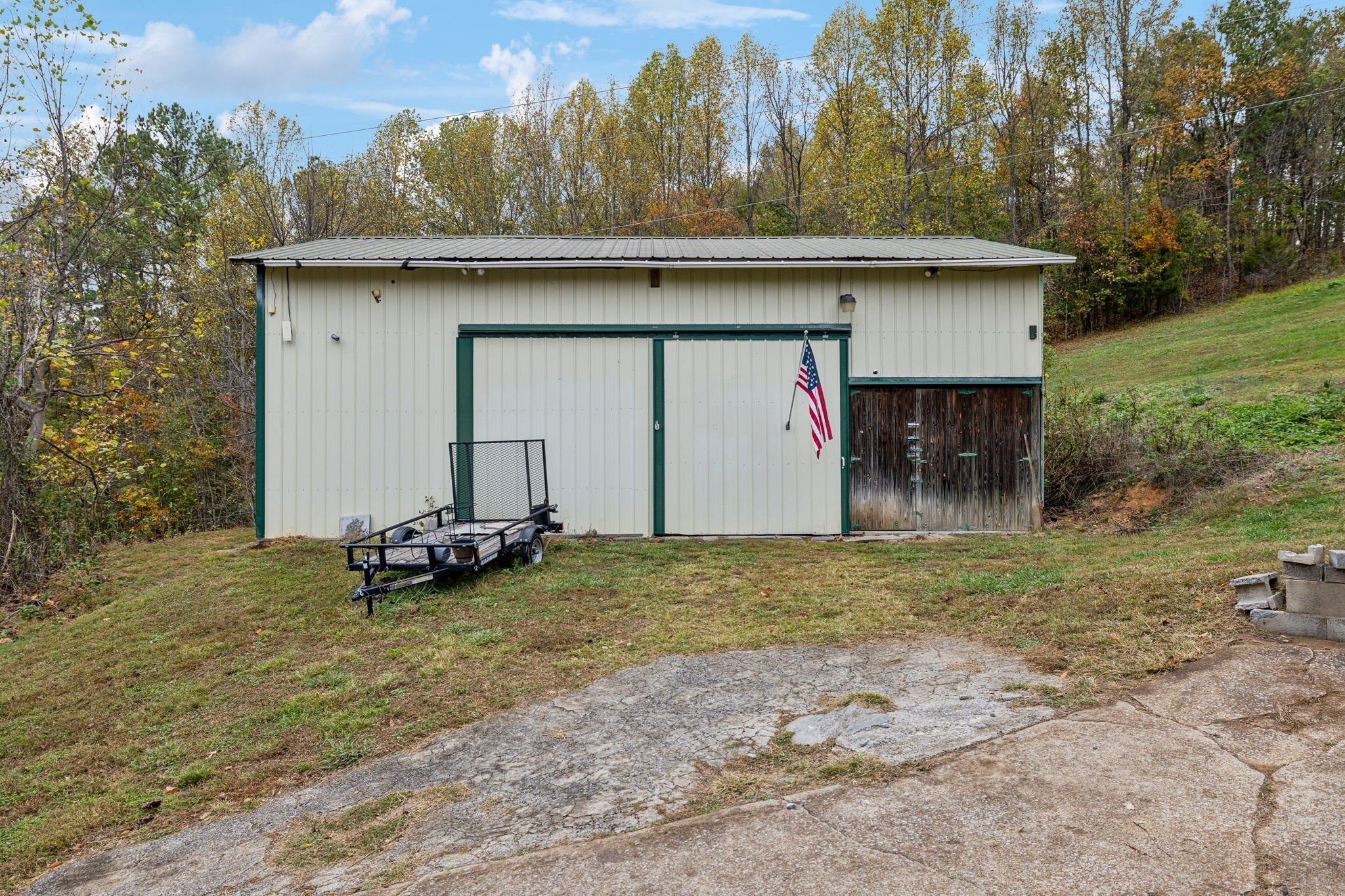 150 Cobb Ln