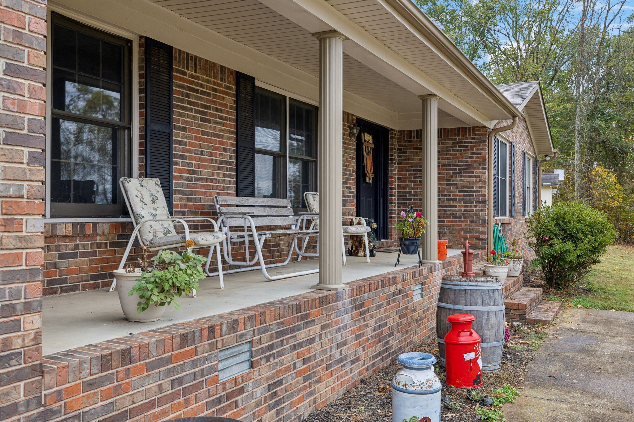 150 Cobb Ln