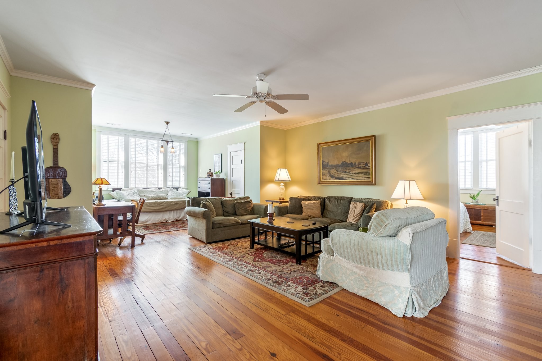 320 N Main St