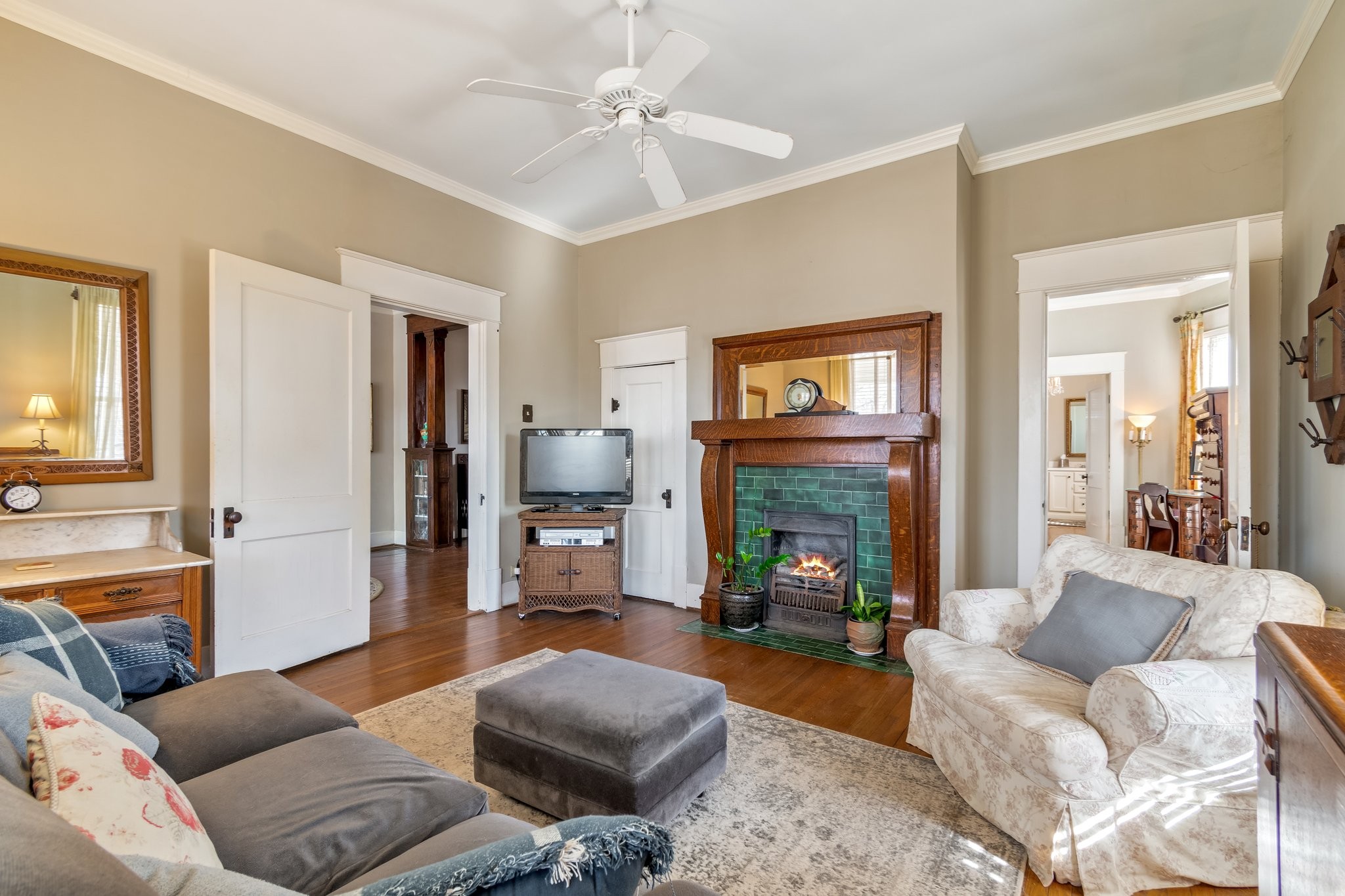 320 N Main St