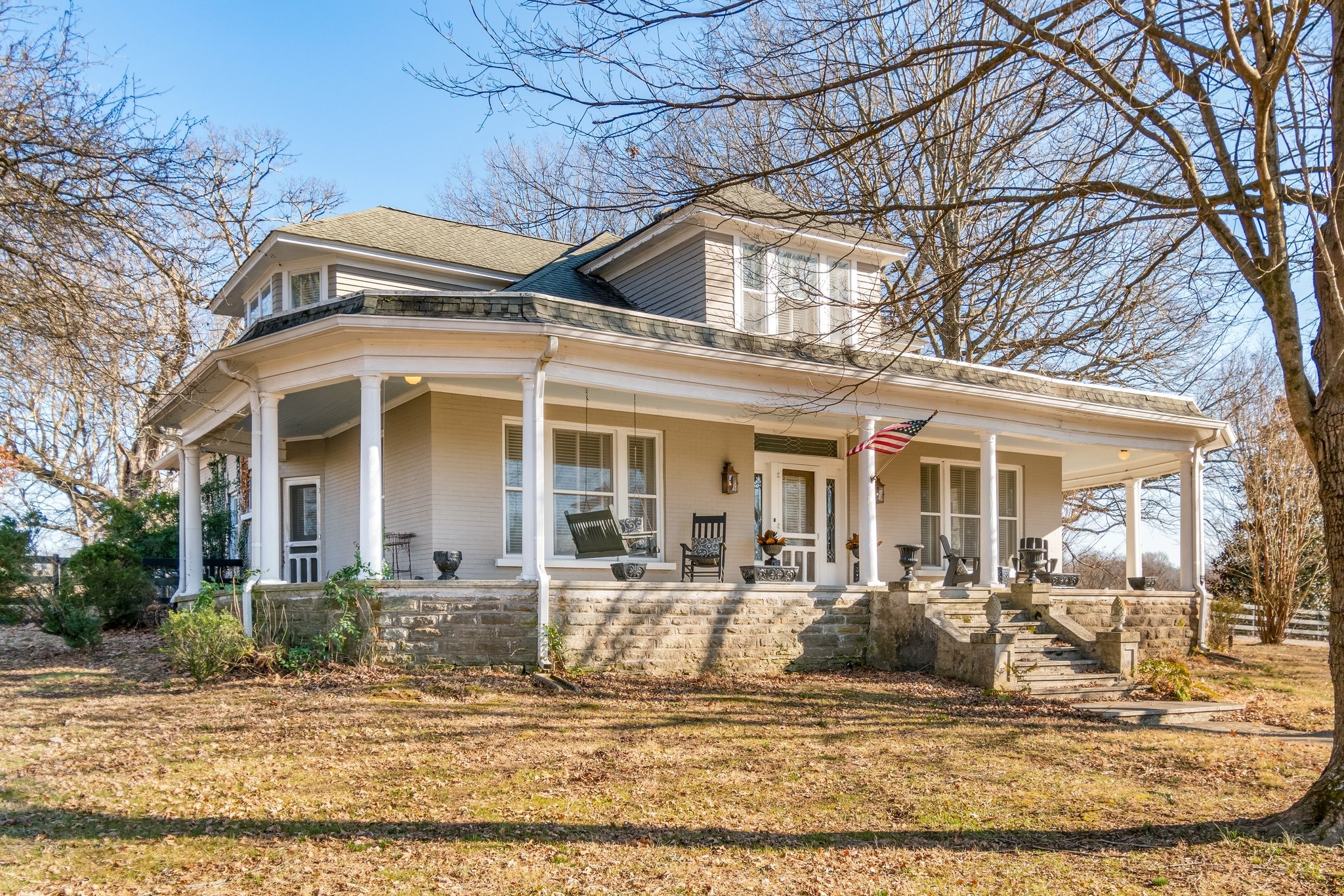 320 N Main St