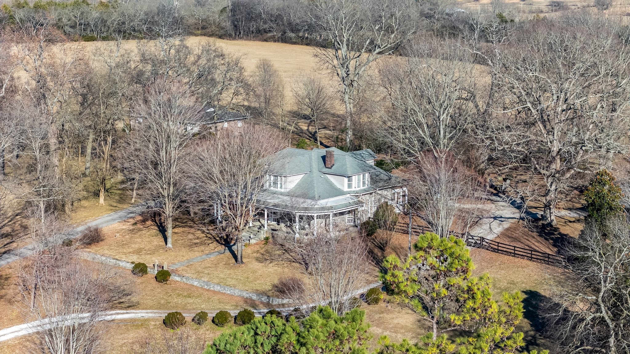 320 N Main St