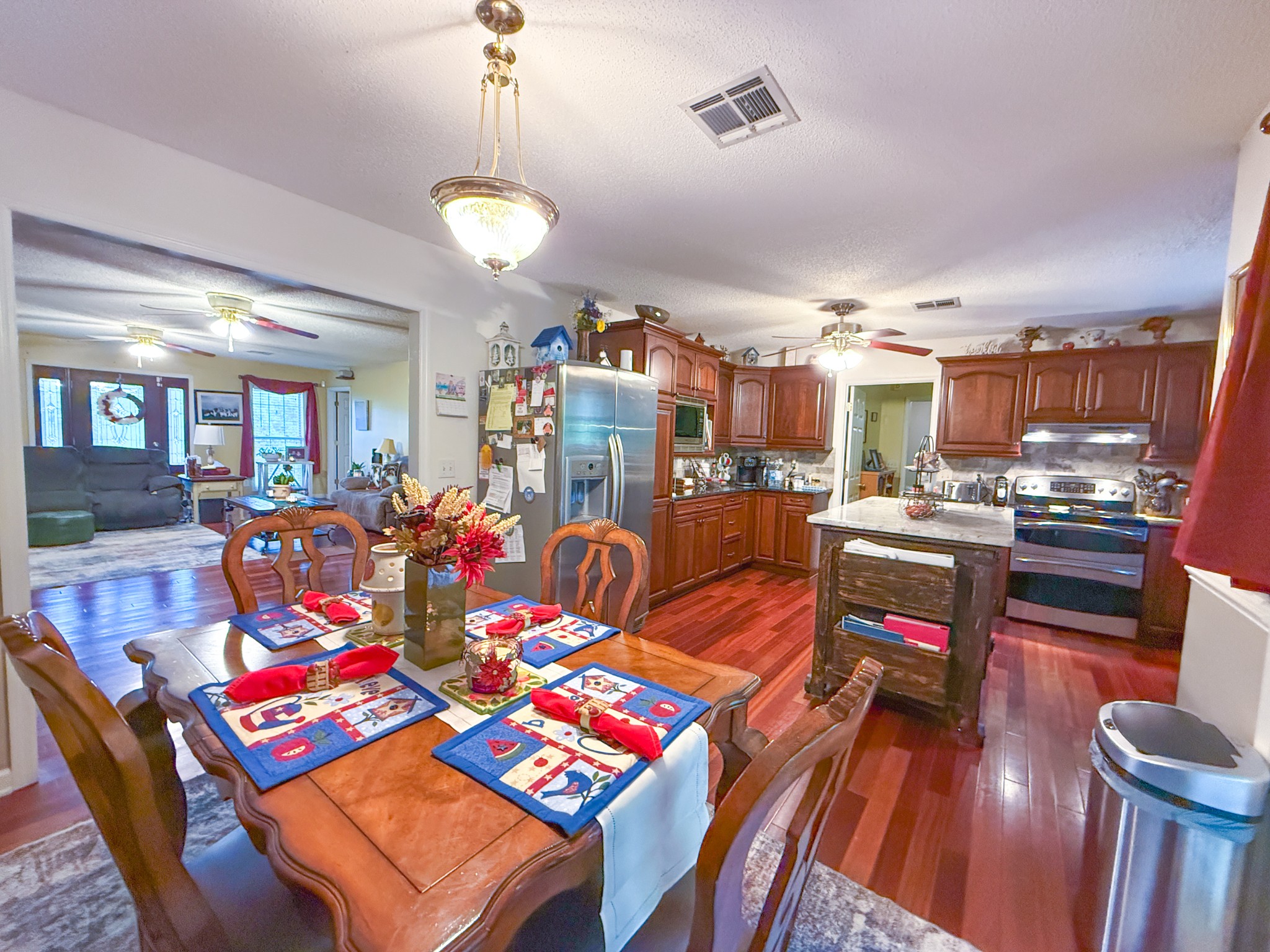 414 Mt View Dr