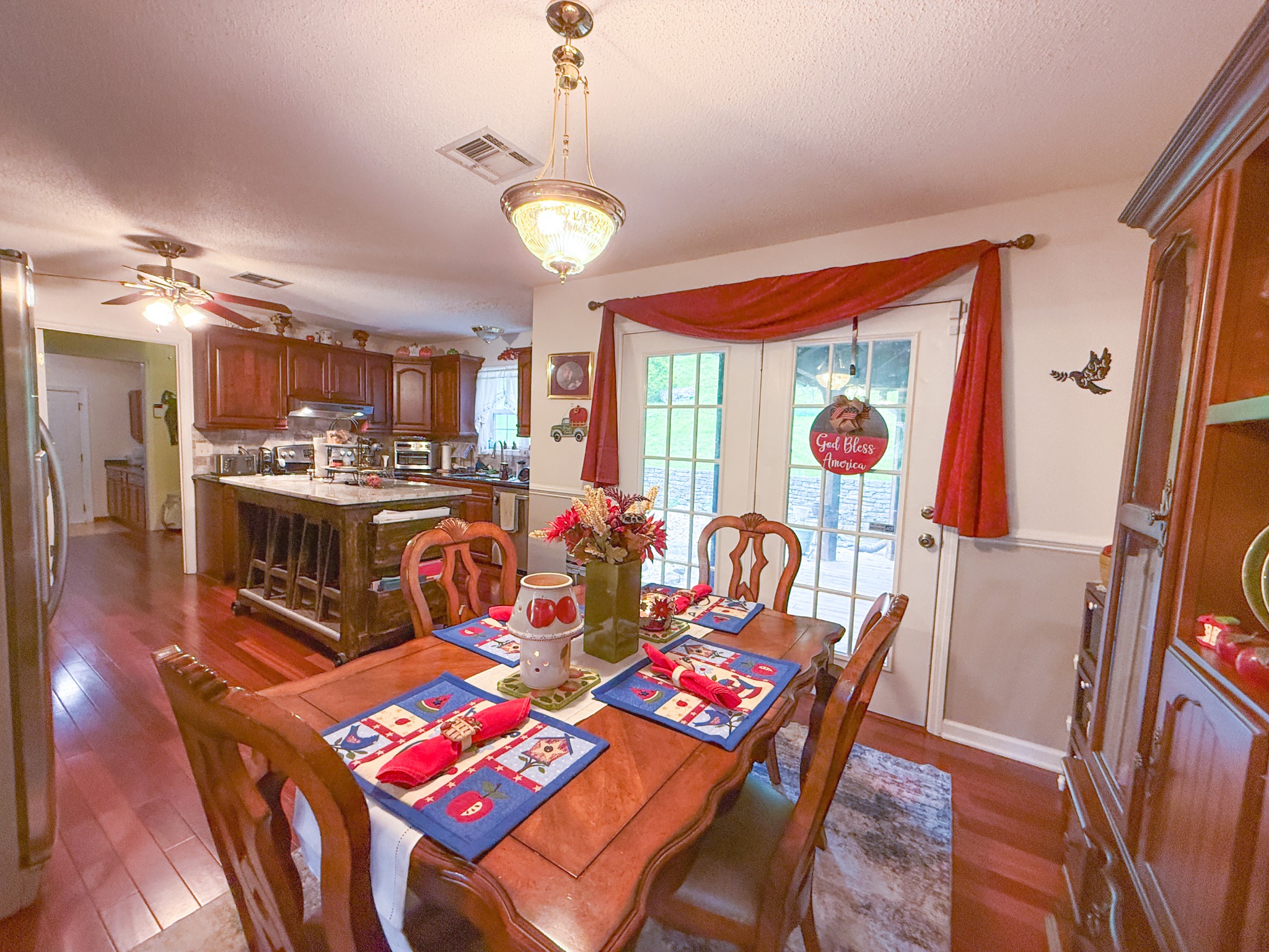 414 Mt View Dr