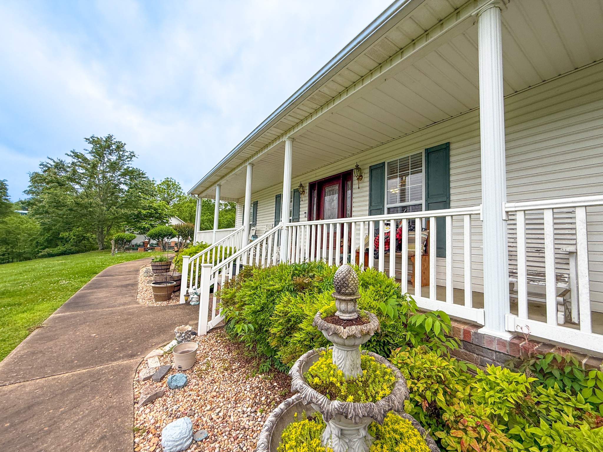 414 Mt View Dr