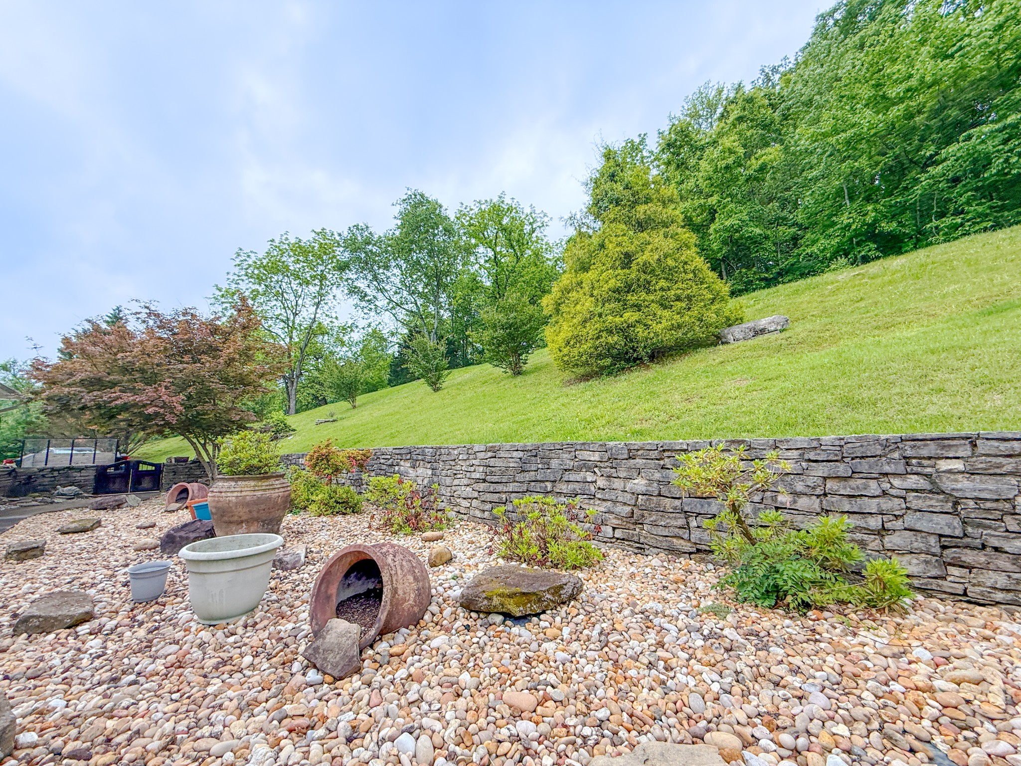 414 Mt View Dr