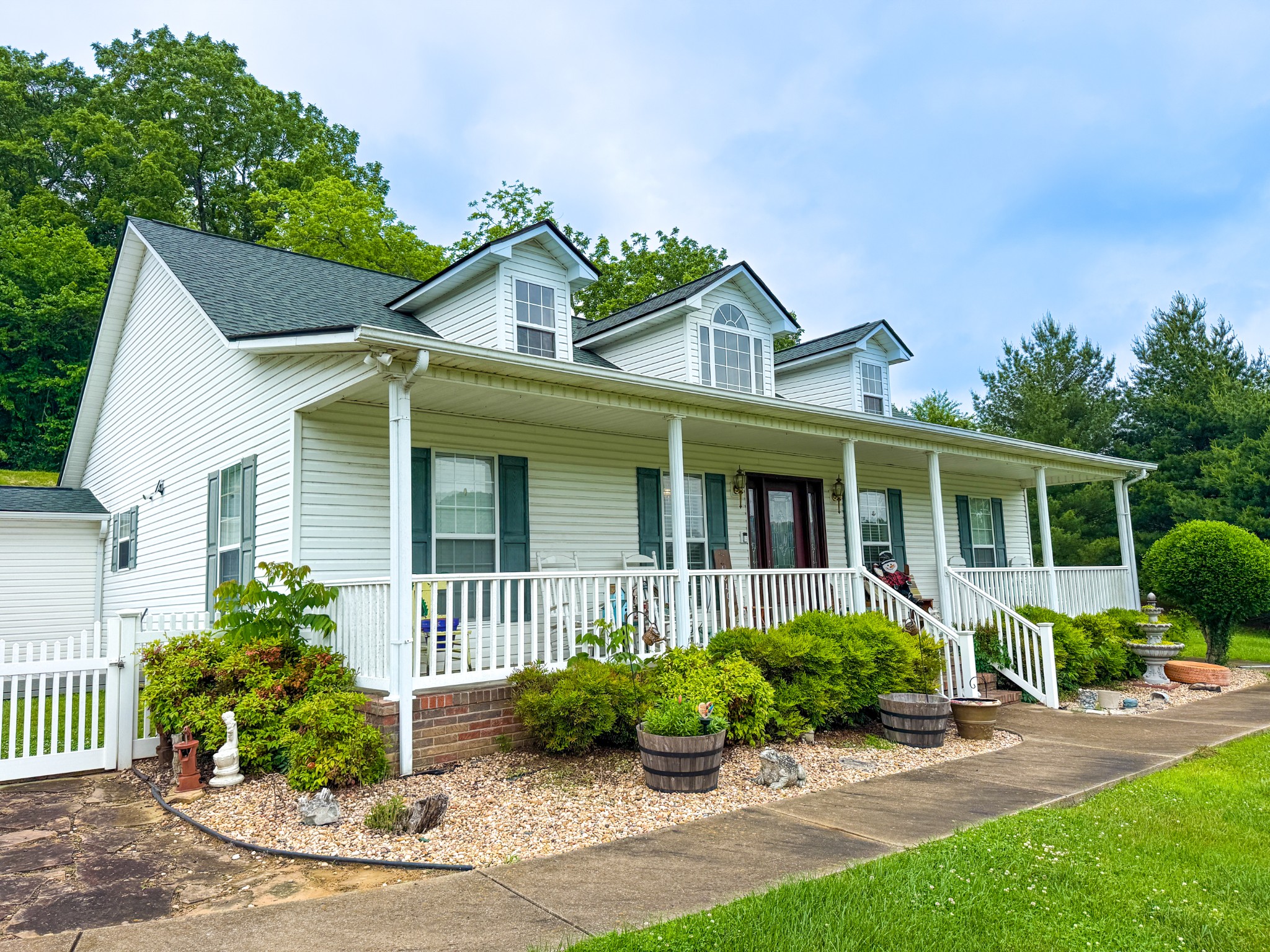 414 Mt View Dr