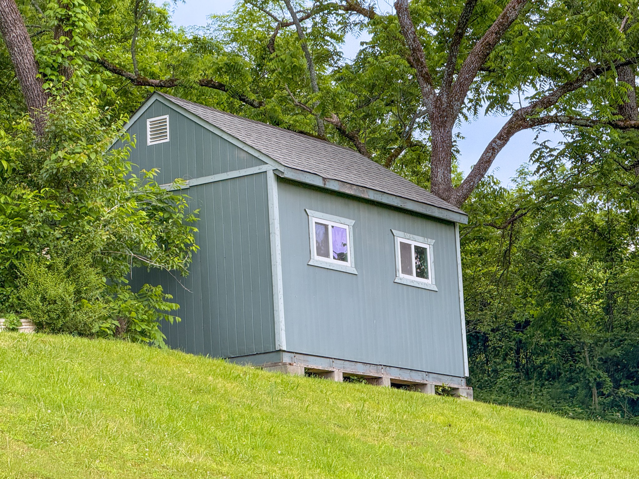 414 Mt View Dr