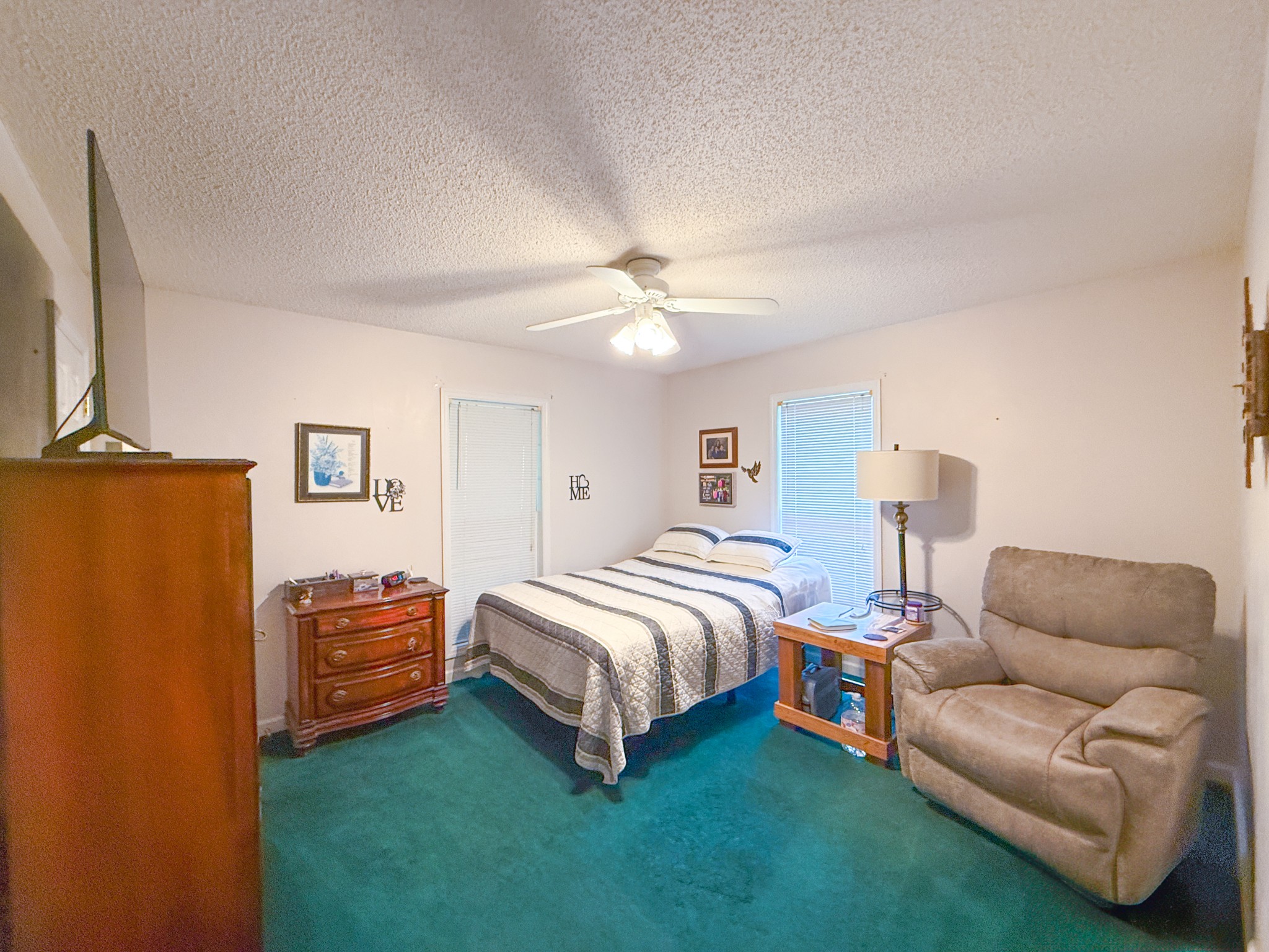 414 Mt View Dr