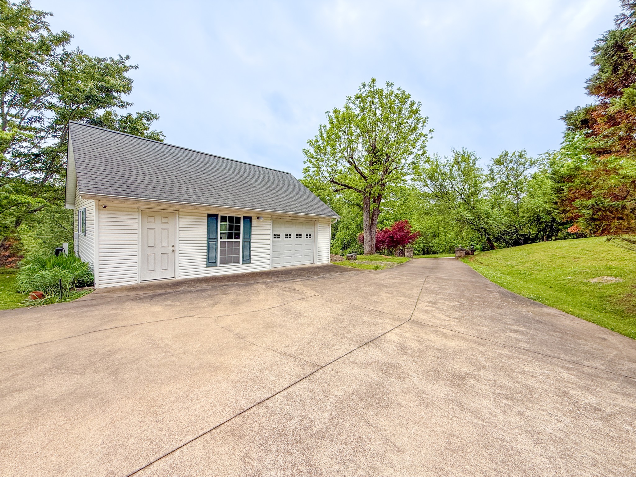 414 Mt View Dr