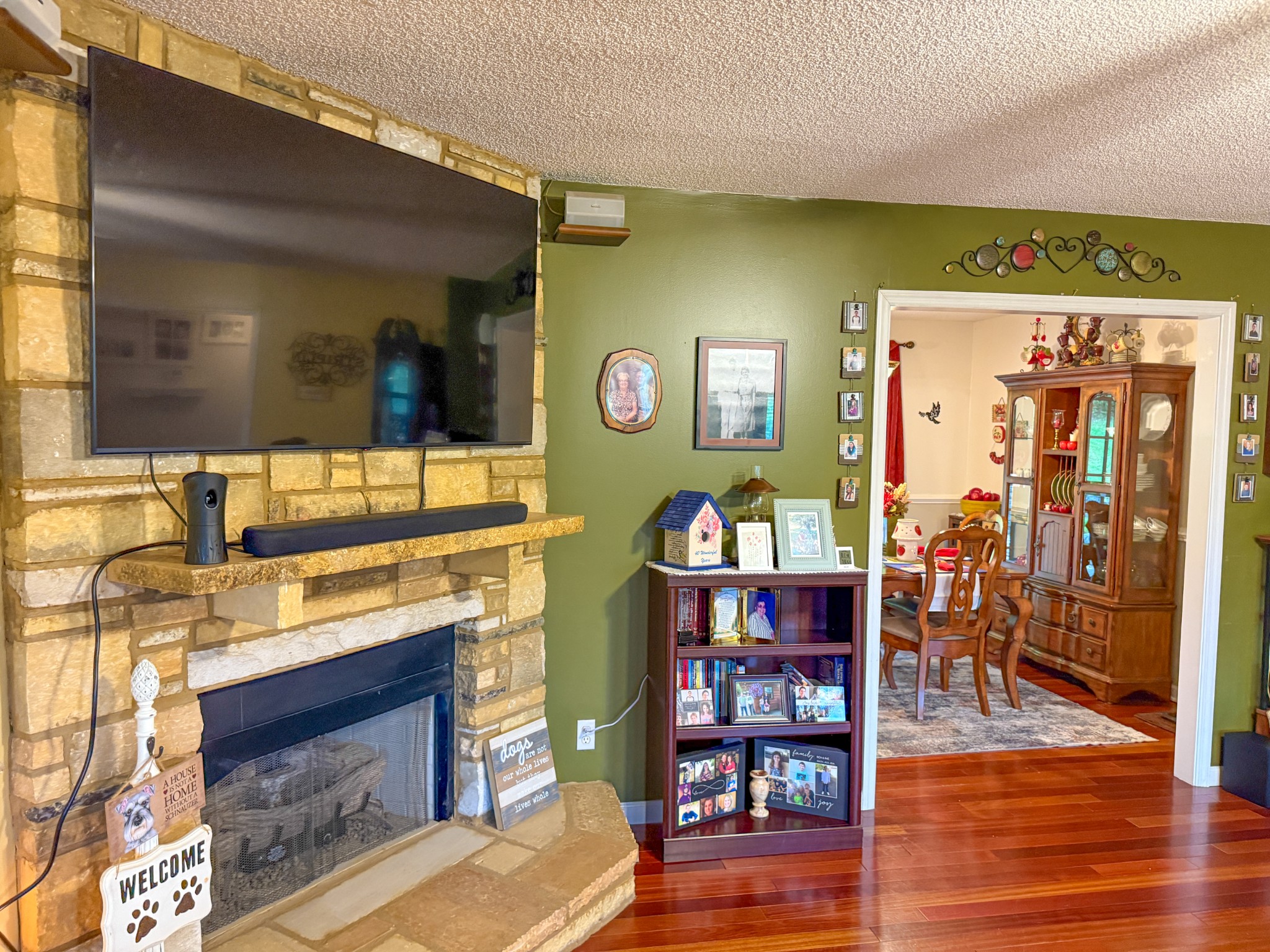 414 Mt View Dr