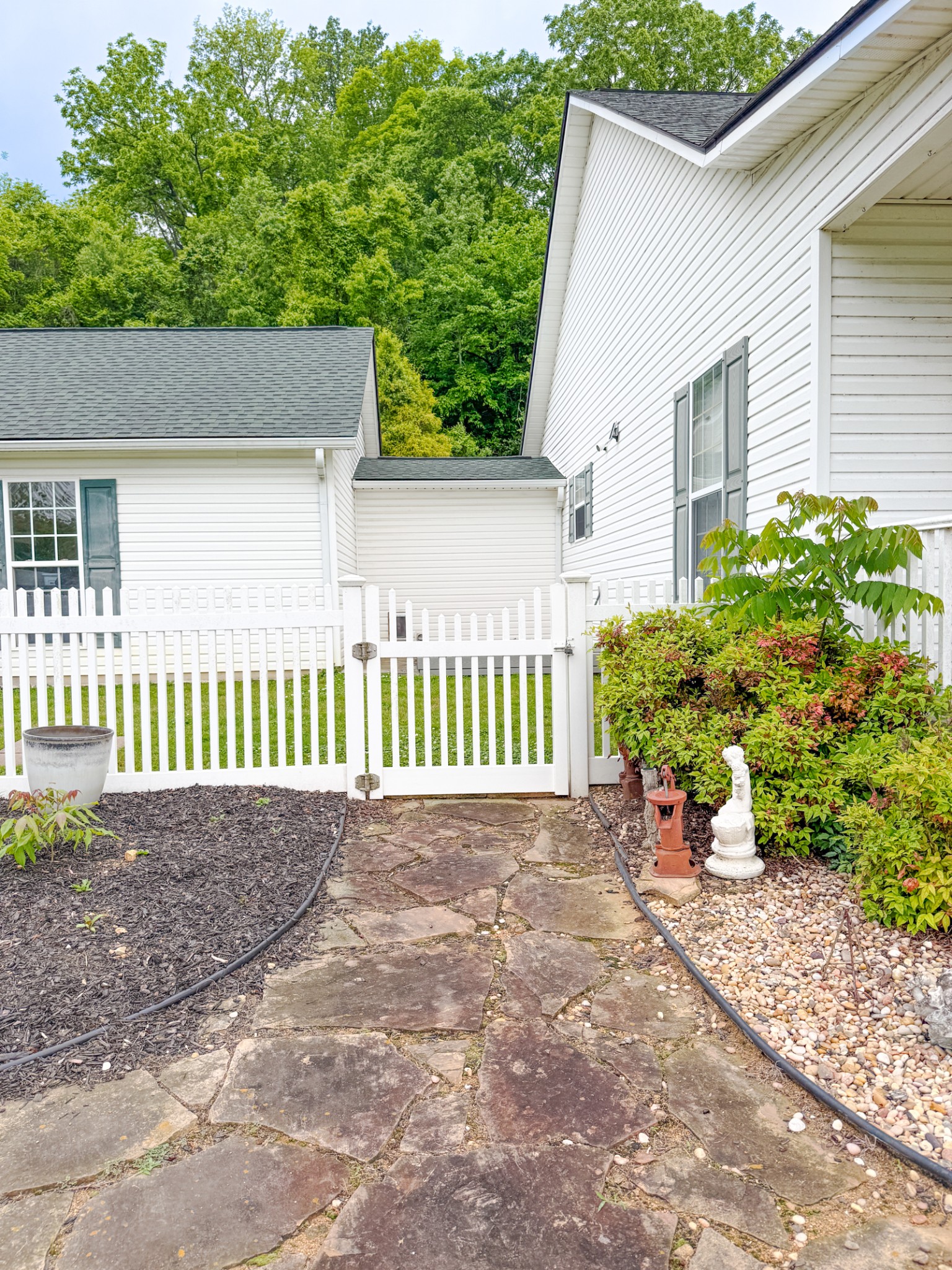 414 Mt View Dr