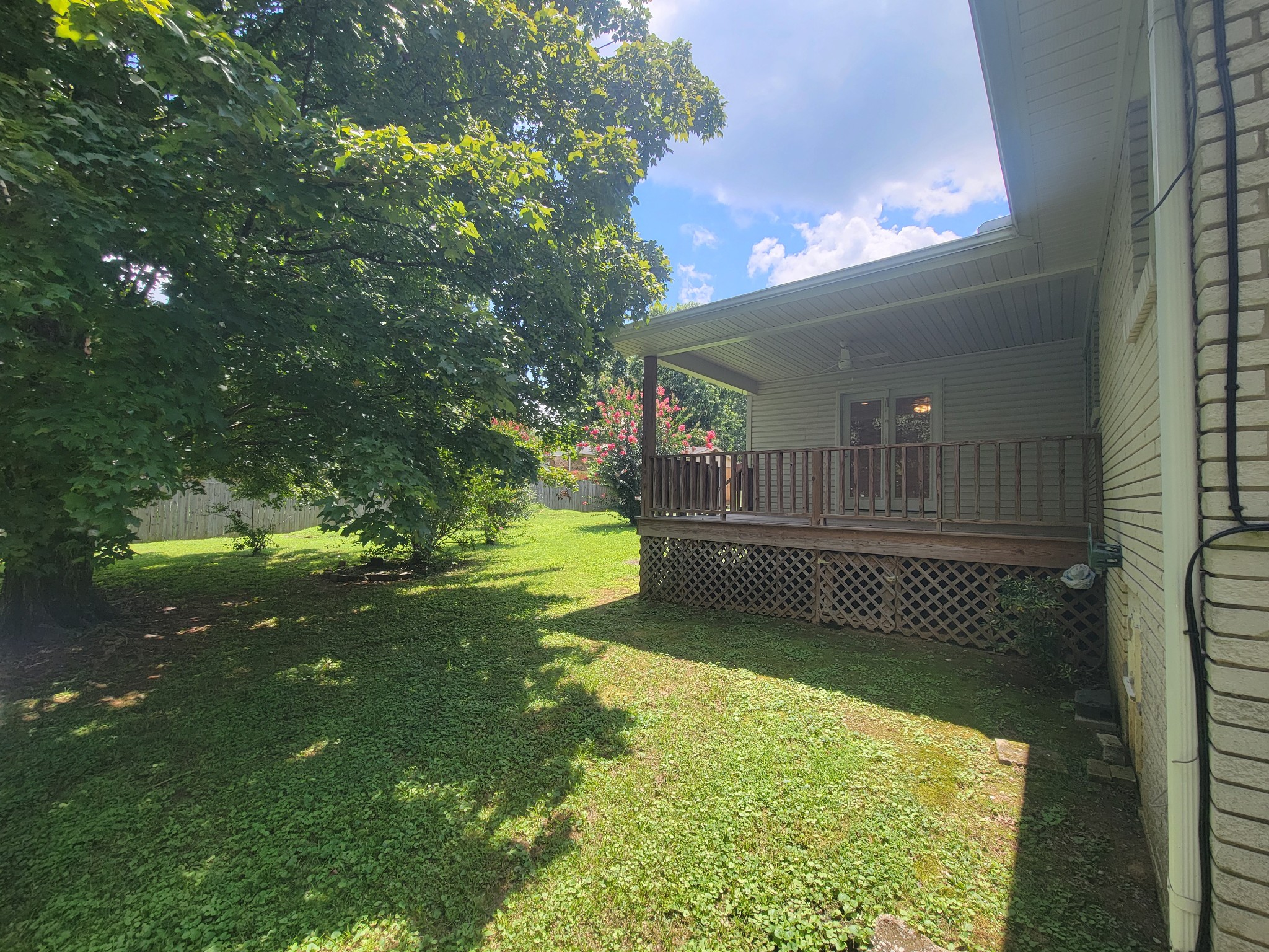 1202 Parker Dr