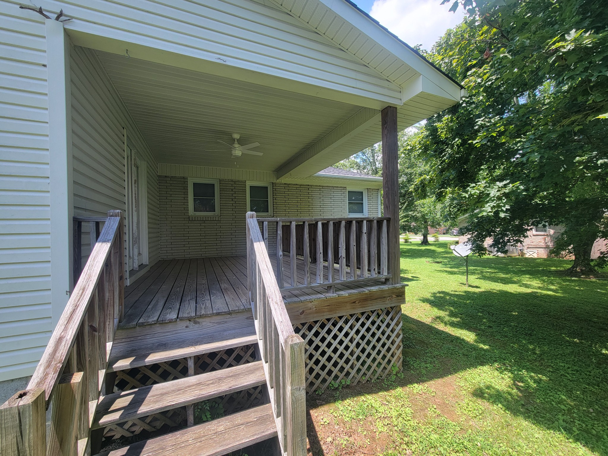 1202 Parker Dr